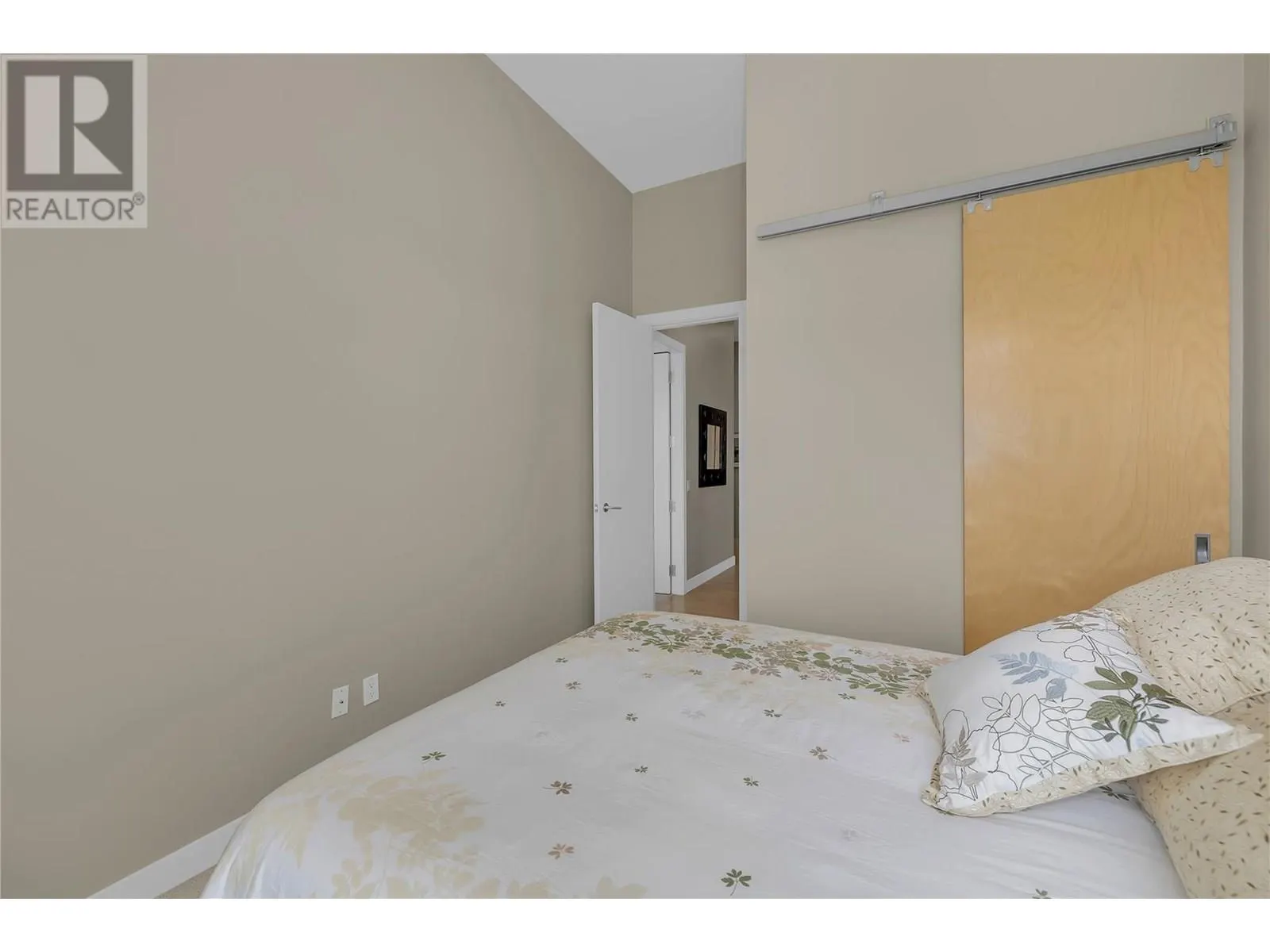 1495 Graham Street Unit# 409
