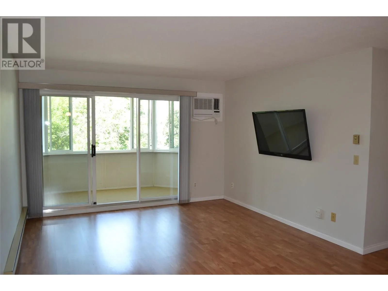 1170 Brookside Avenue Unit# 204