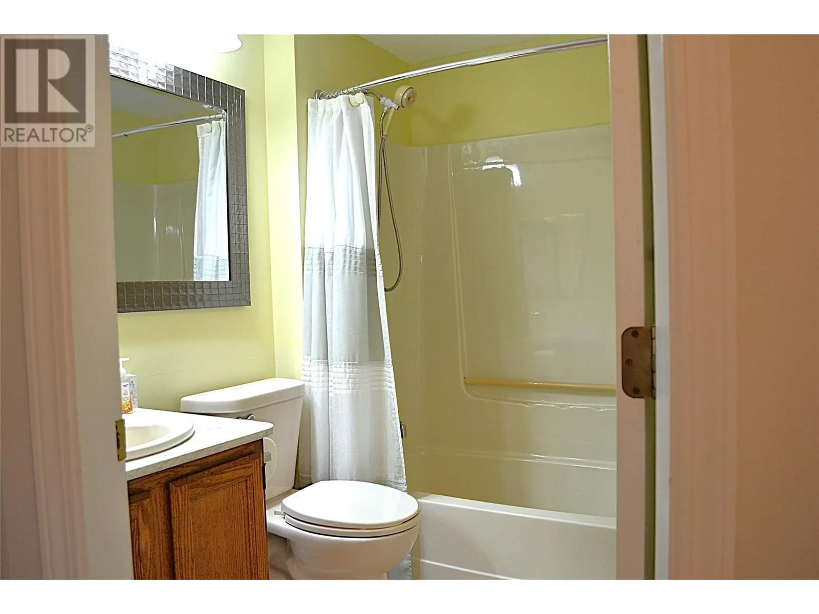 1170 Brookside Avenue Unit# 204