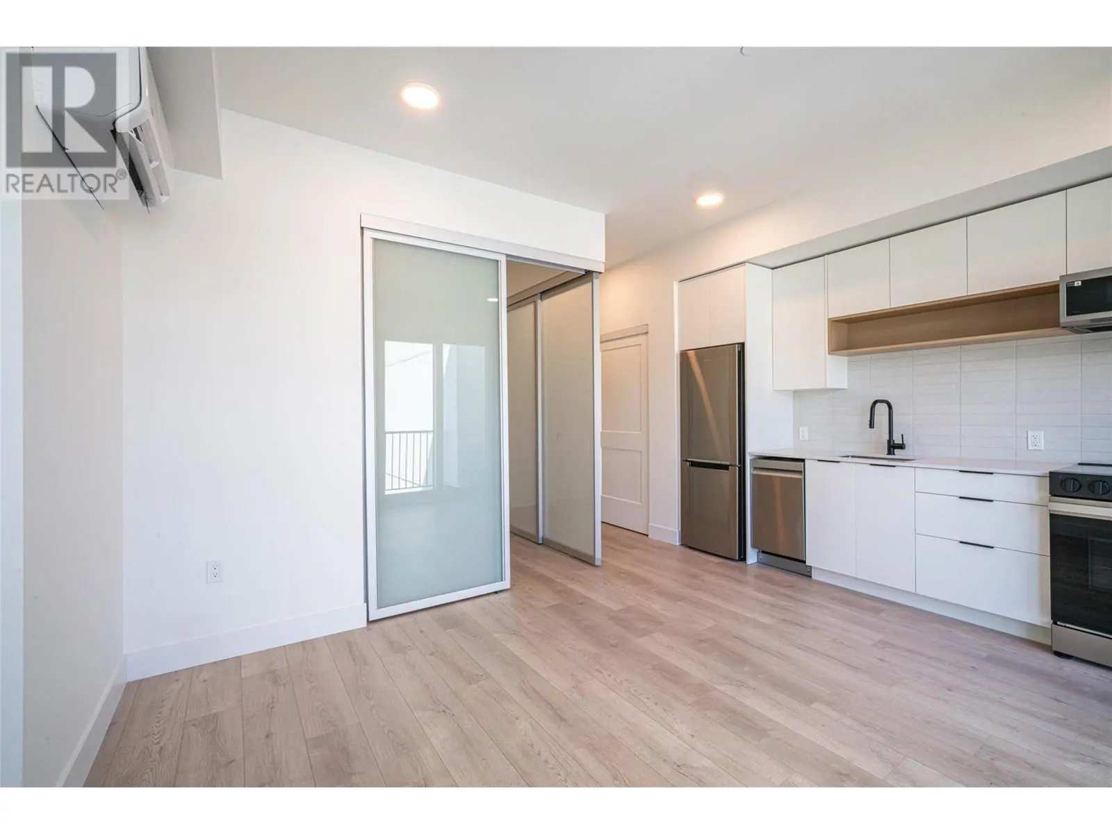620 Coronation Avenue Unit# 608
