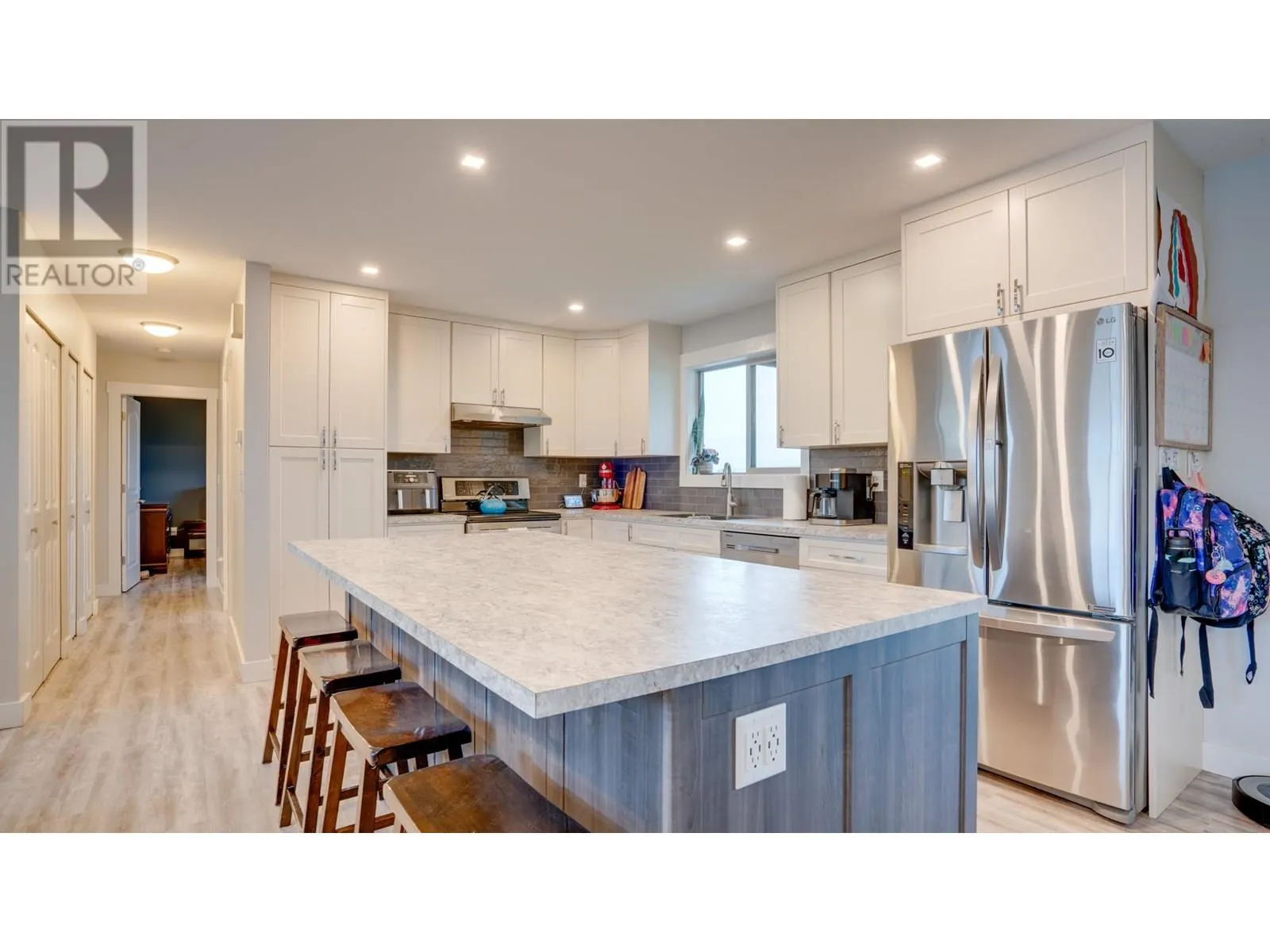 2640 Catherine Crescent