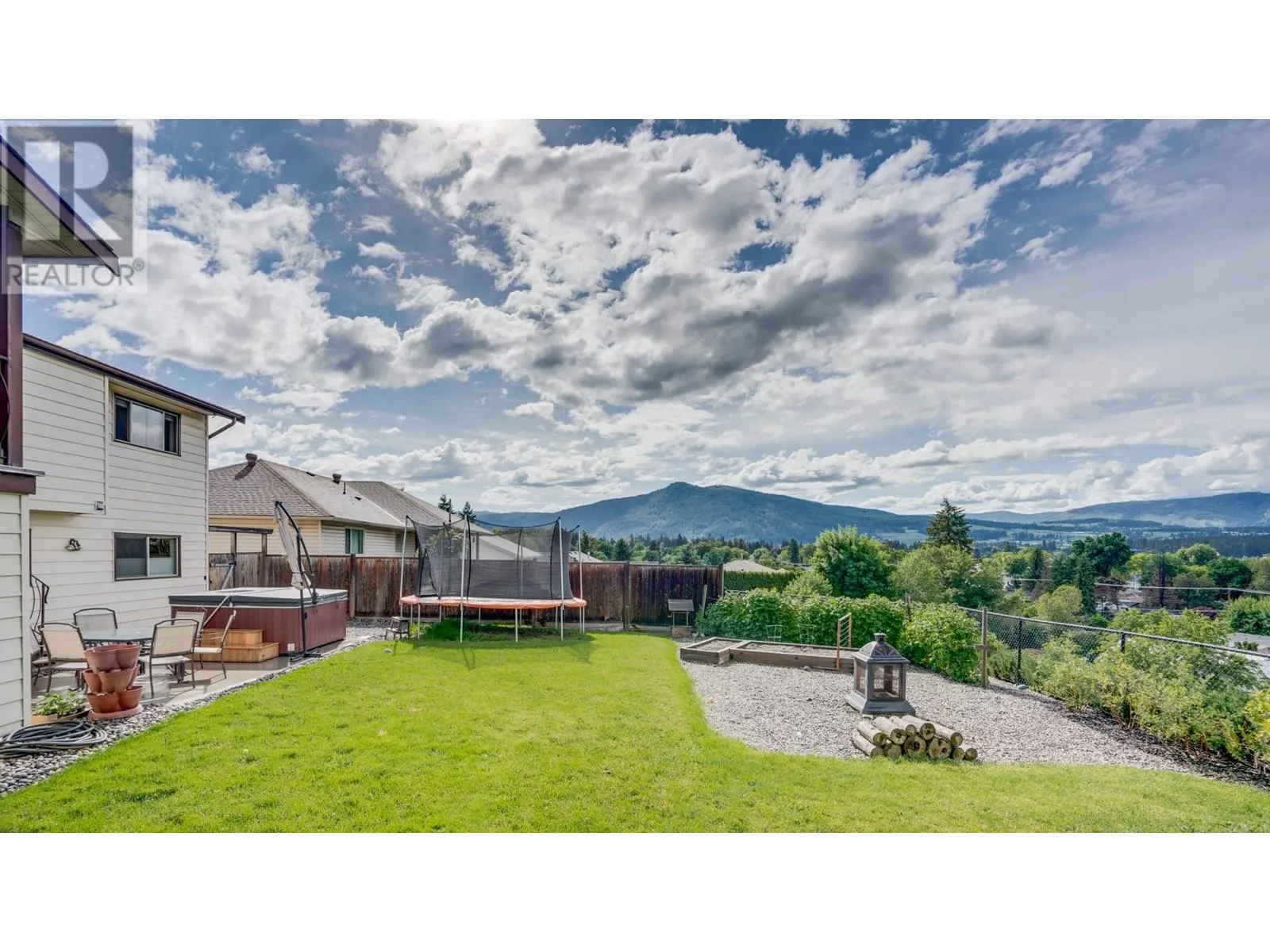 2640 Catherine Crescent
