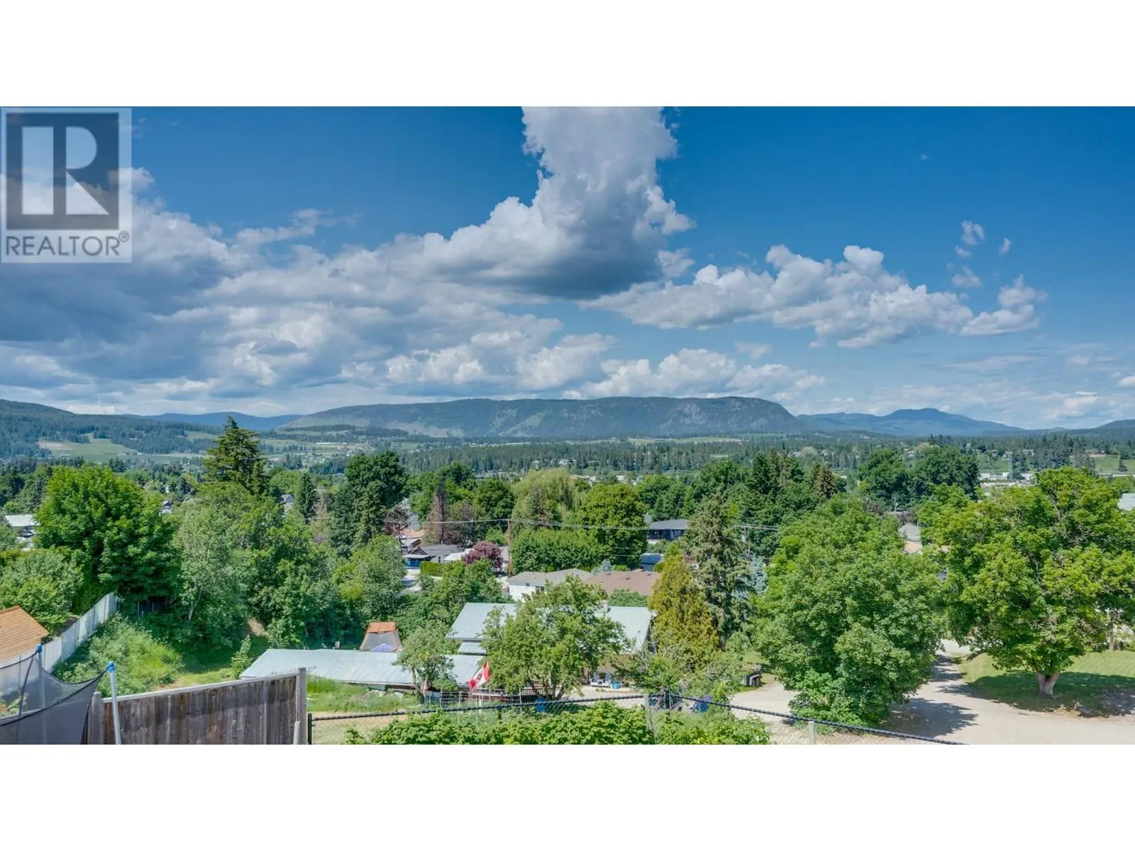 2640 Catherine Crescent