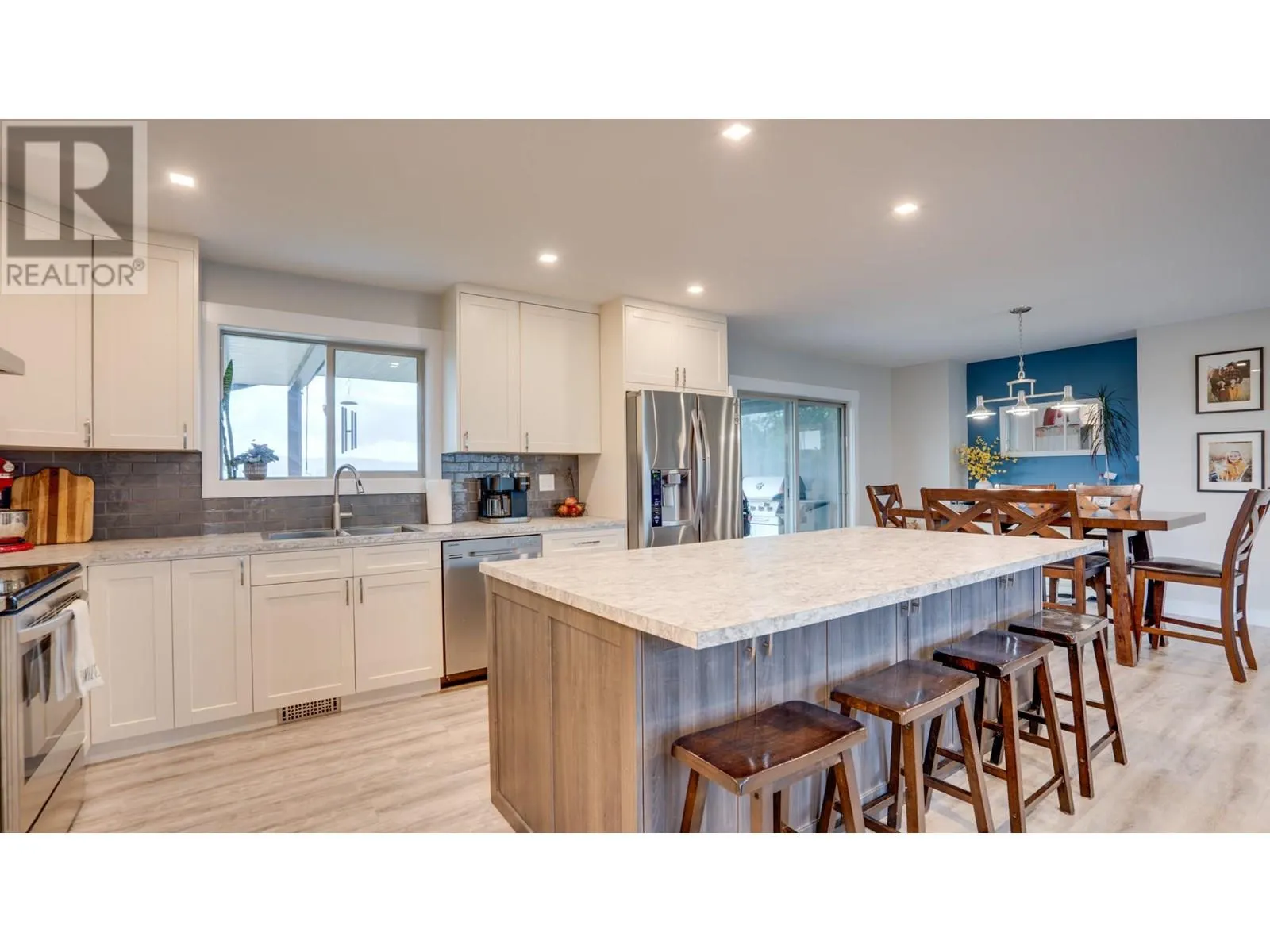 2640 Catherine Crescent