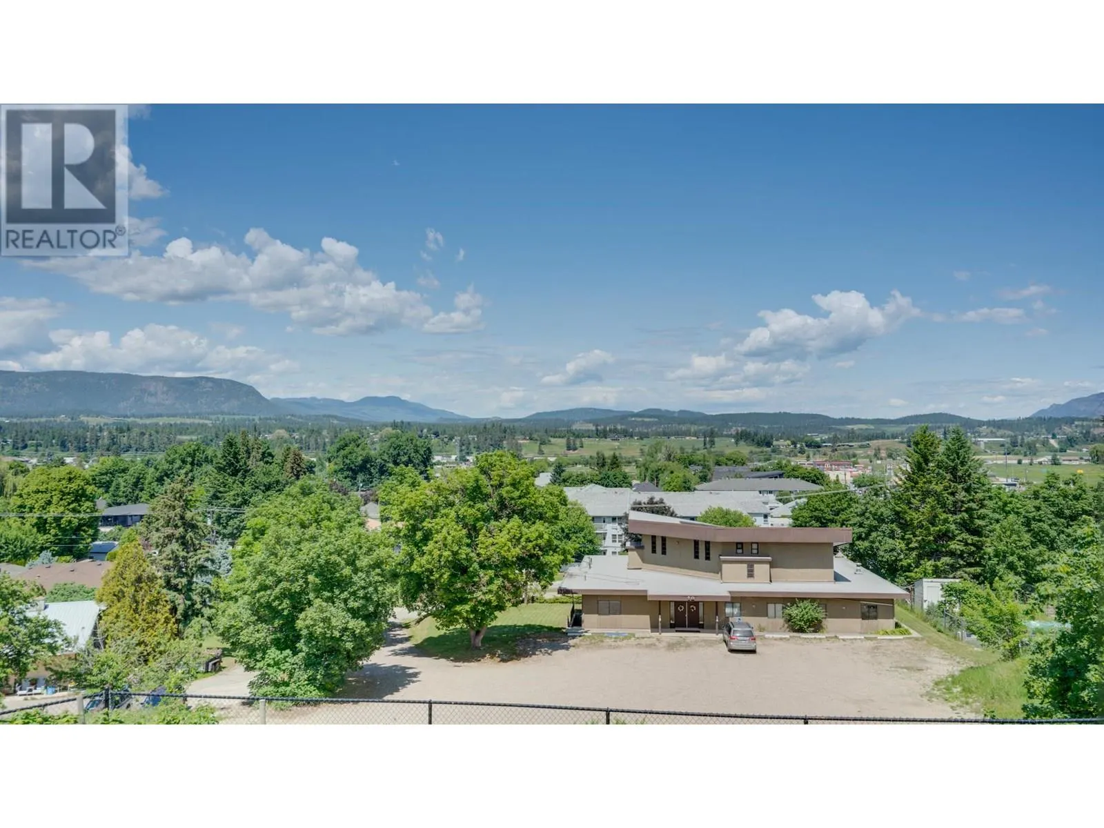 2640 Catherine Crescent