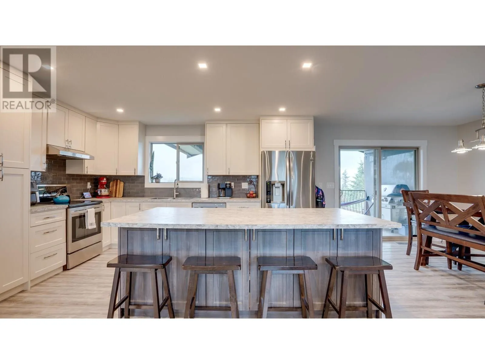2640 Catherine Crescent