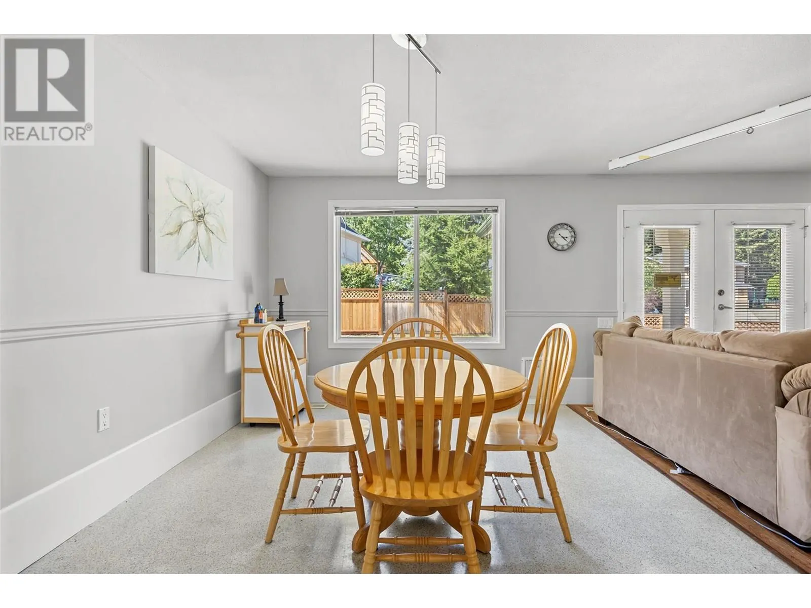 2109 Covington Crescent