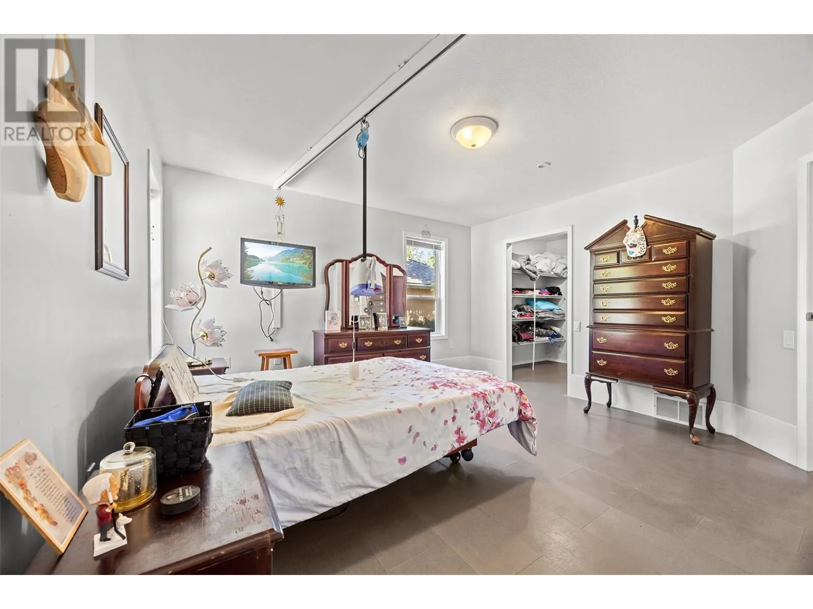 2109 Covington Crescent