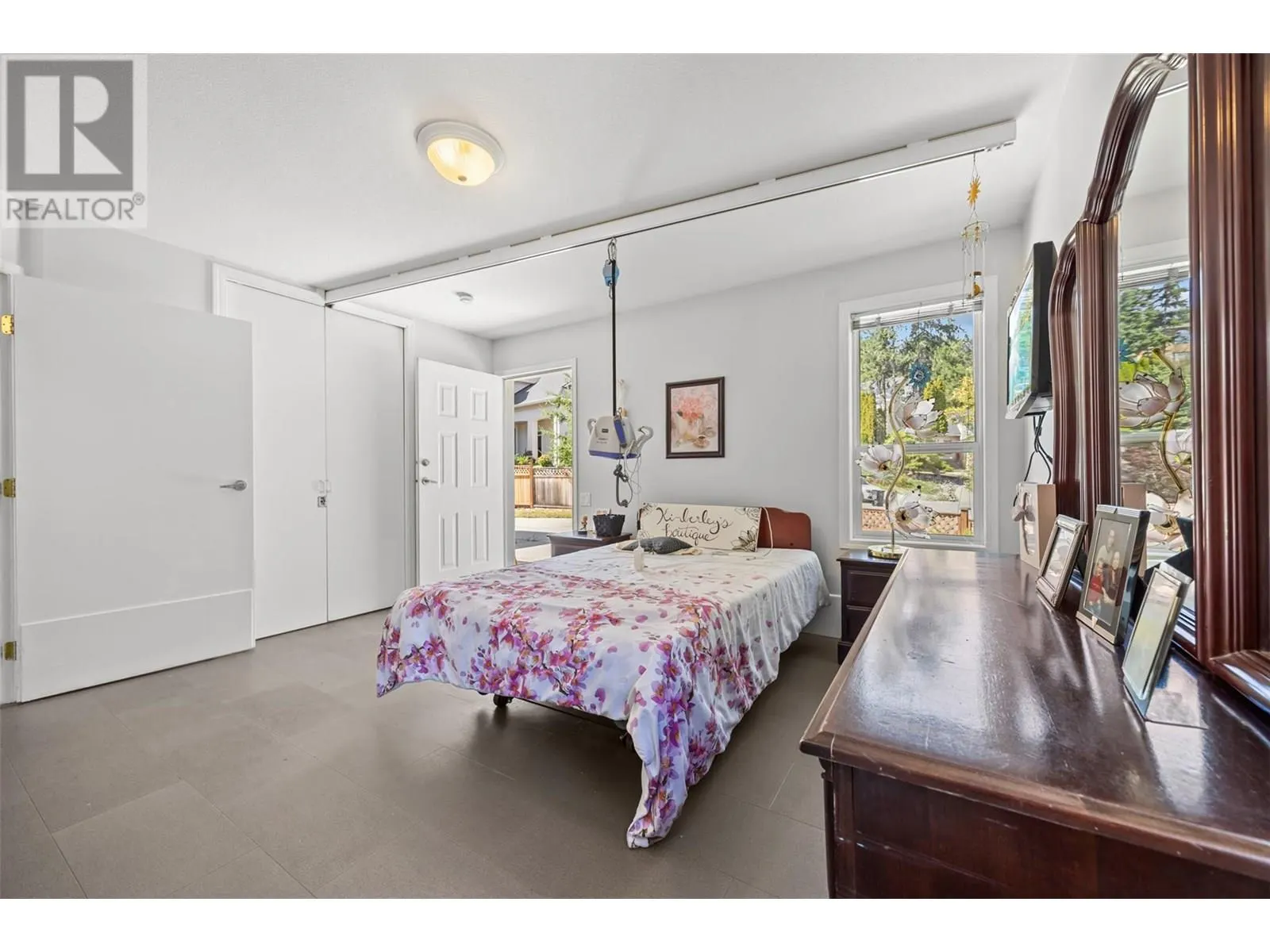 2109 Covington Crescent