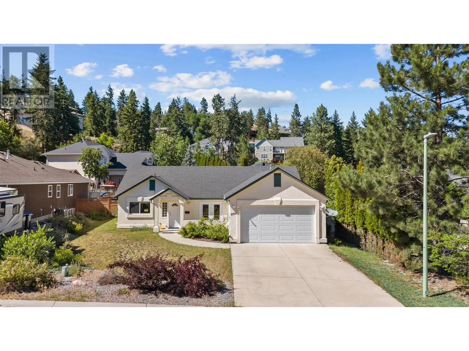 2109 Covington Crescent