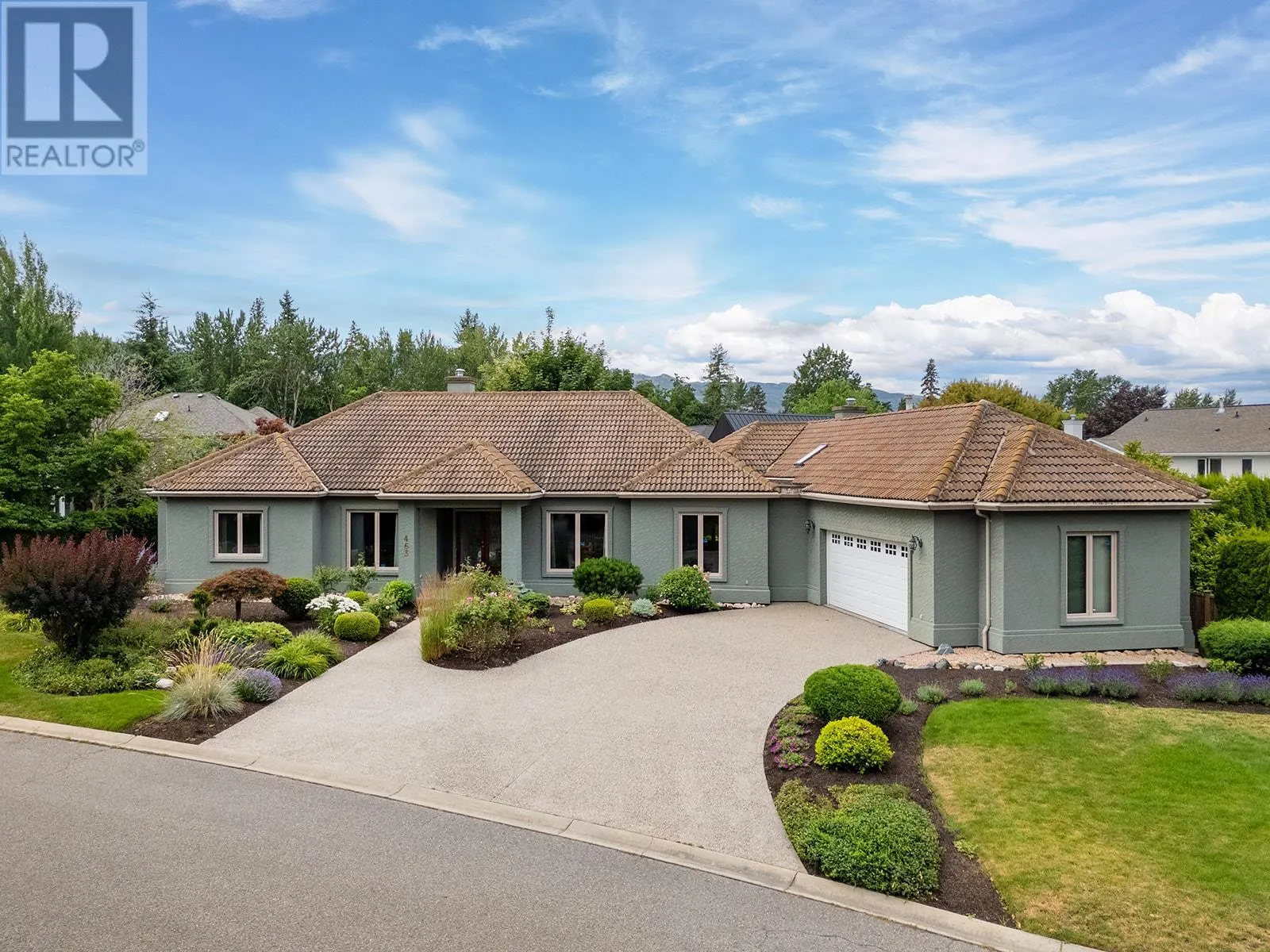 463 Carona Crescent