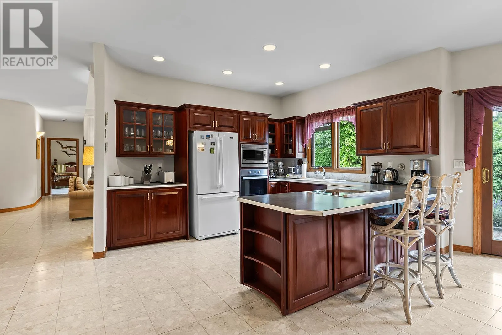 463 Carona Crescent