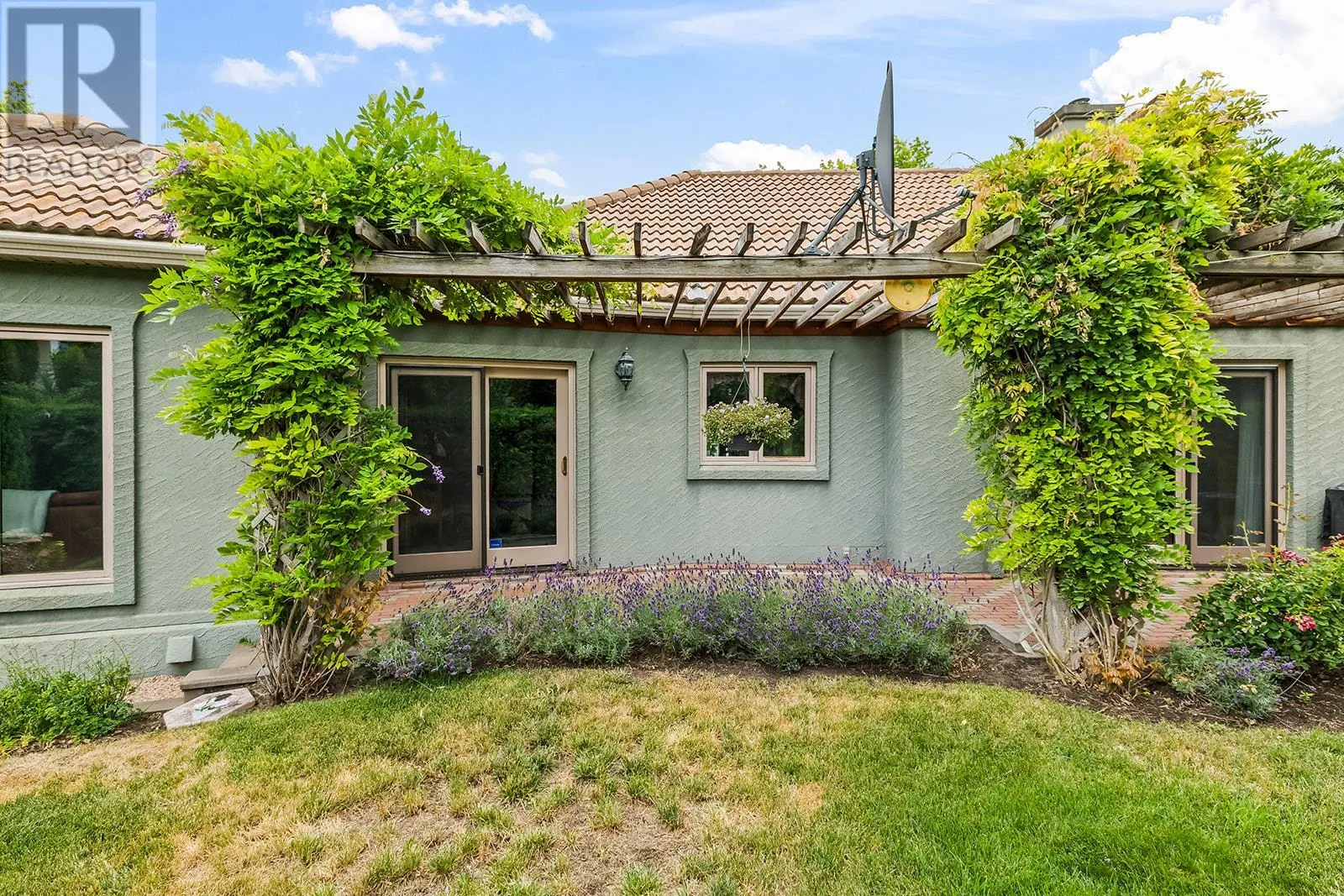 463 Carona Crescent