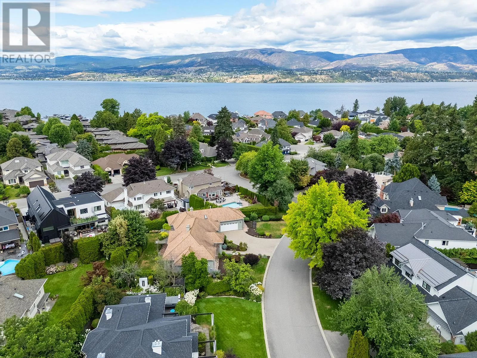 463 Carona Crescent