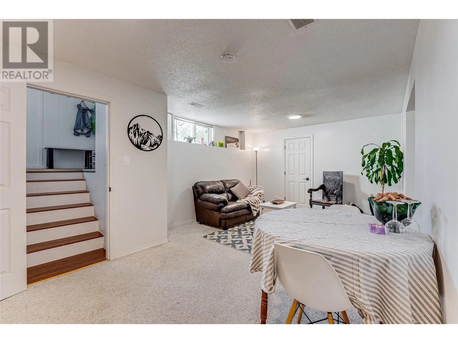 4304 Westview Drive