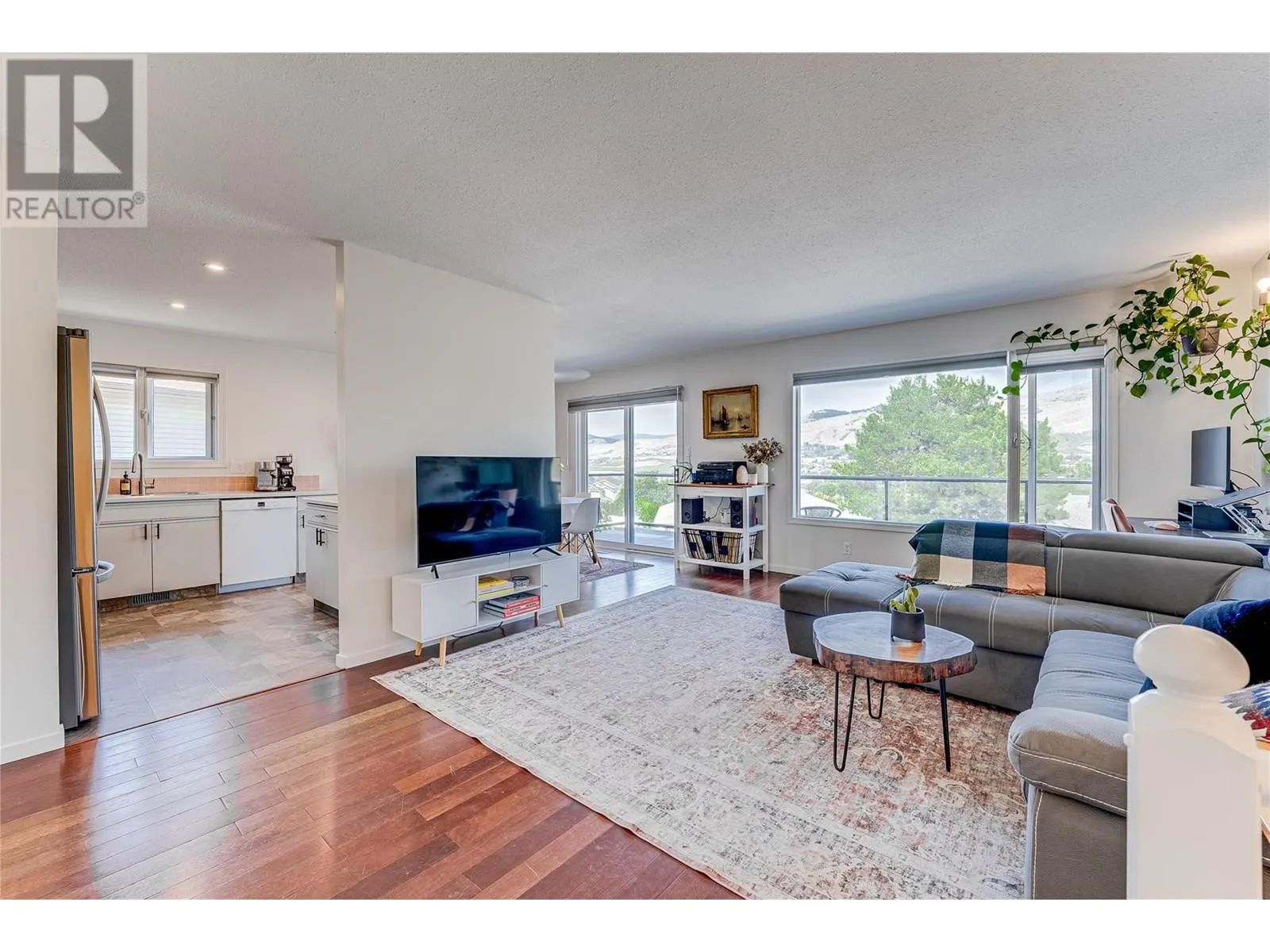 4304 Westview Drive