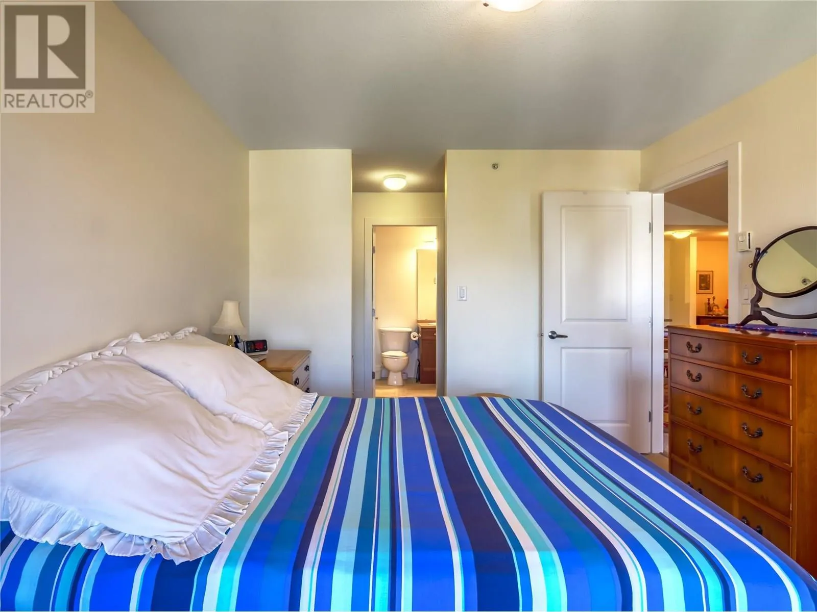 256 HASTINGS Avenue Unit# 410