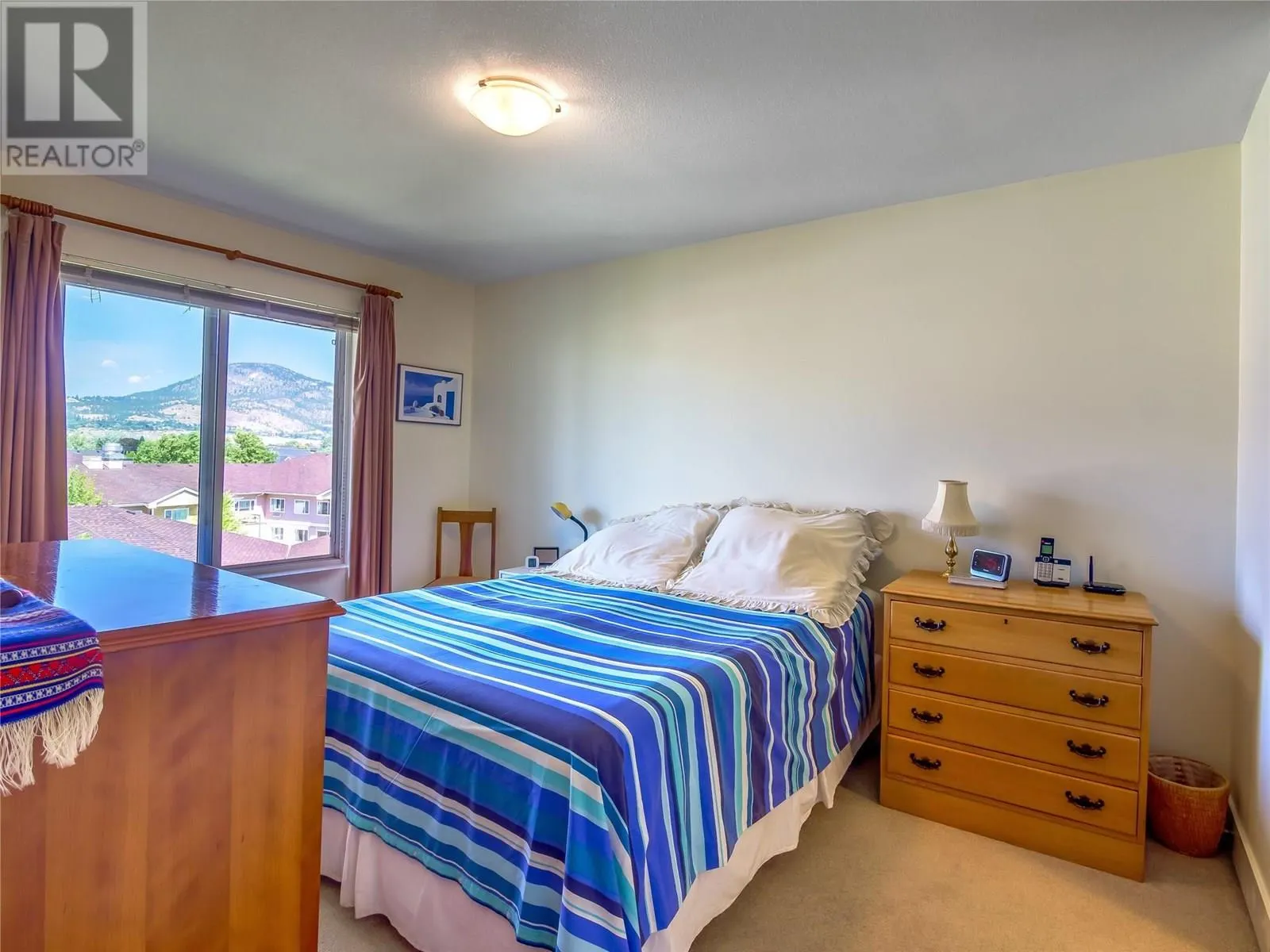 256 HASTINGS Avenue Unit# 410