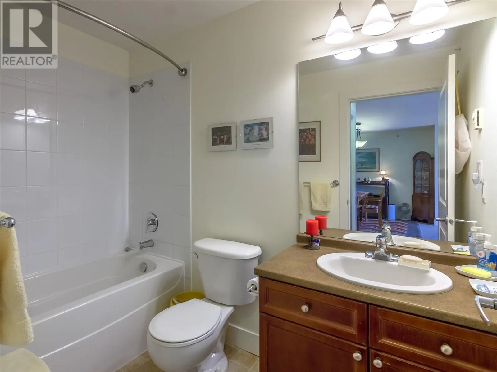 256 HASTINGS Avenue Unit# 410