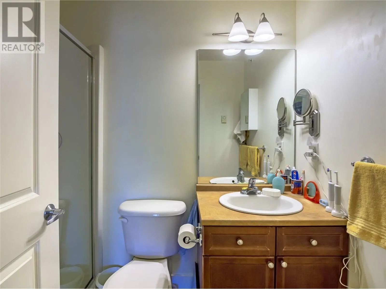 256 HASTINGS Avenue Unit# 410
