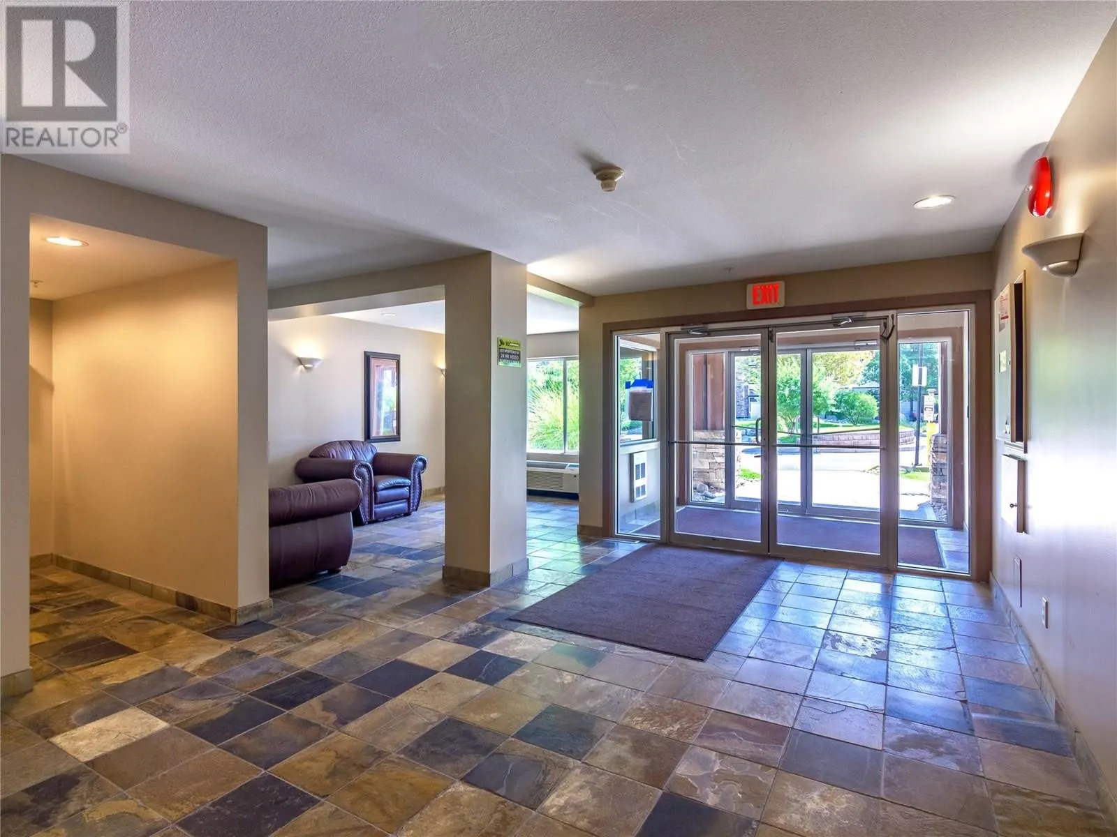256 HASTINGS Avenue Unit# 410