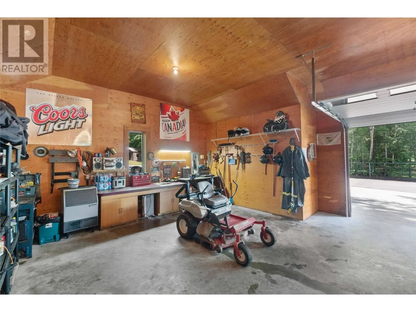 33 Old Town Road