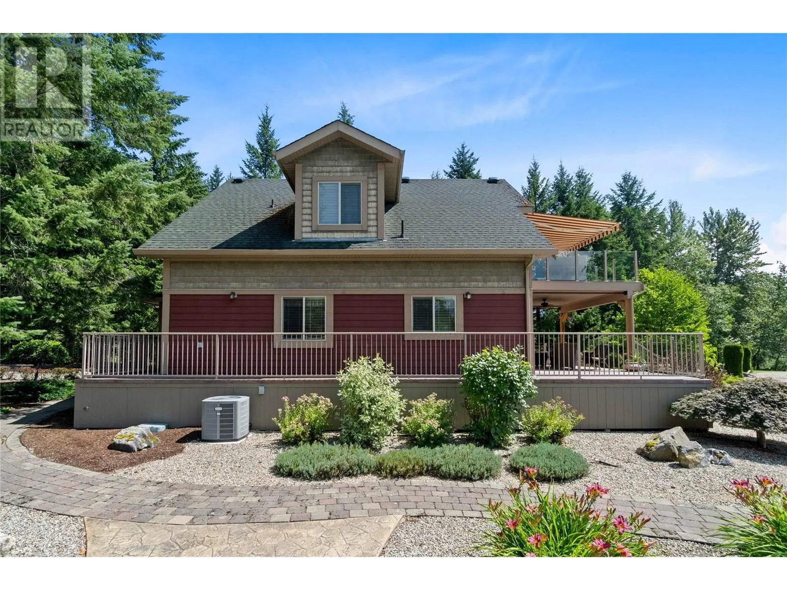 33 Old Town Road