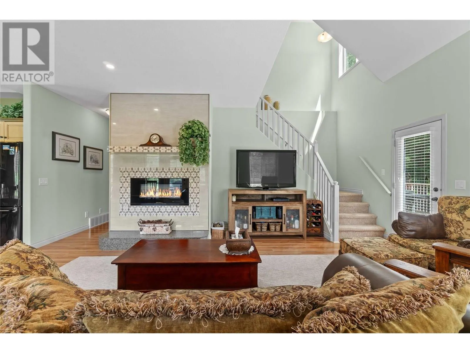 33 Old Town Road