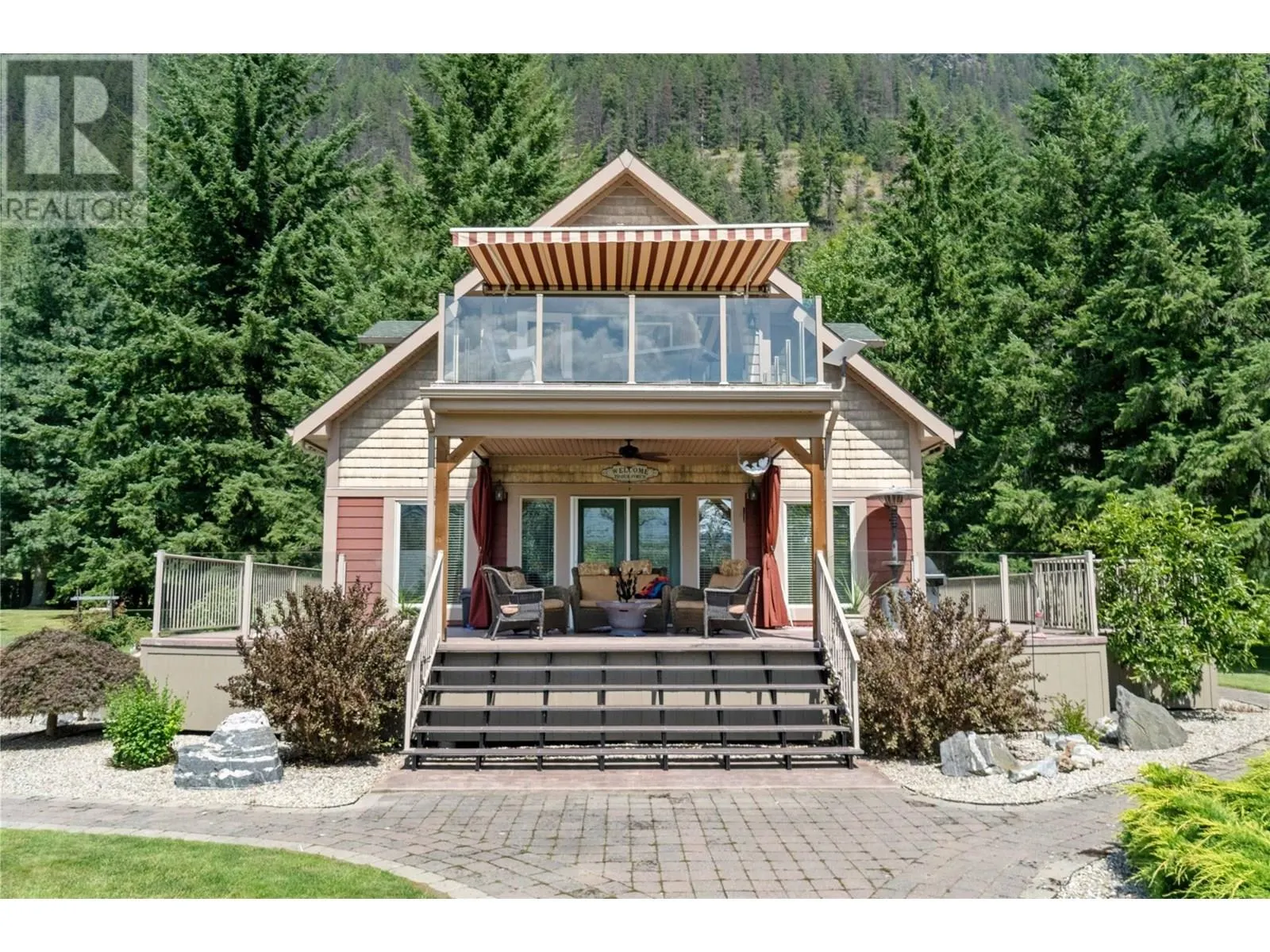 33 Old Town Road