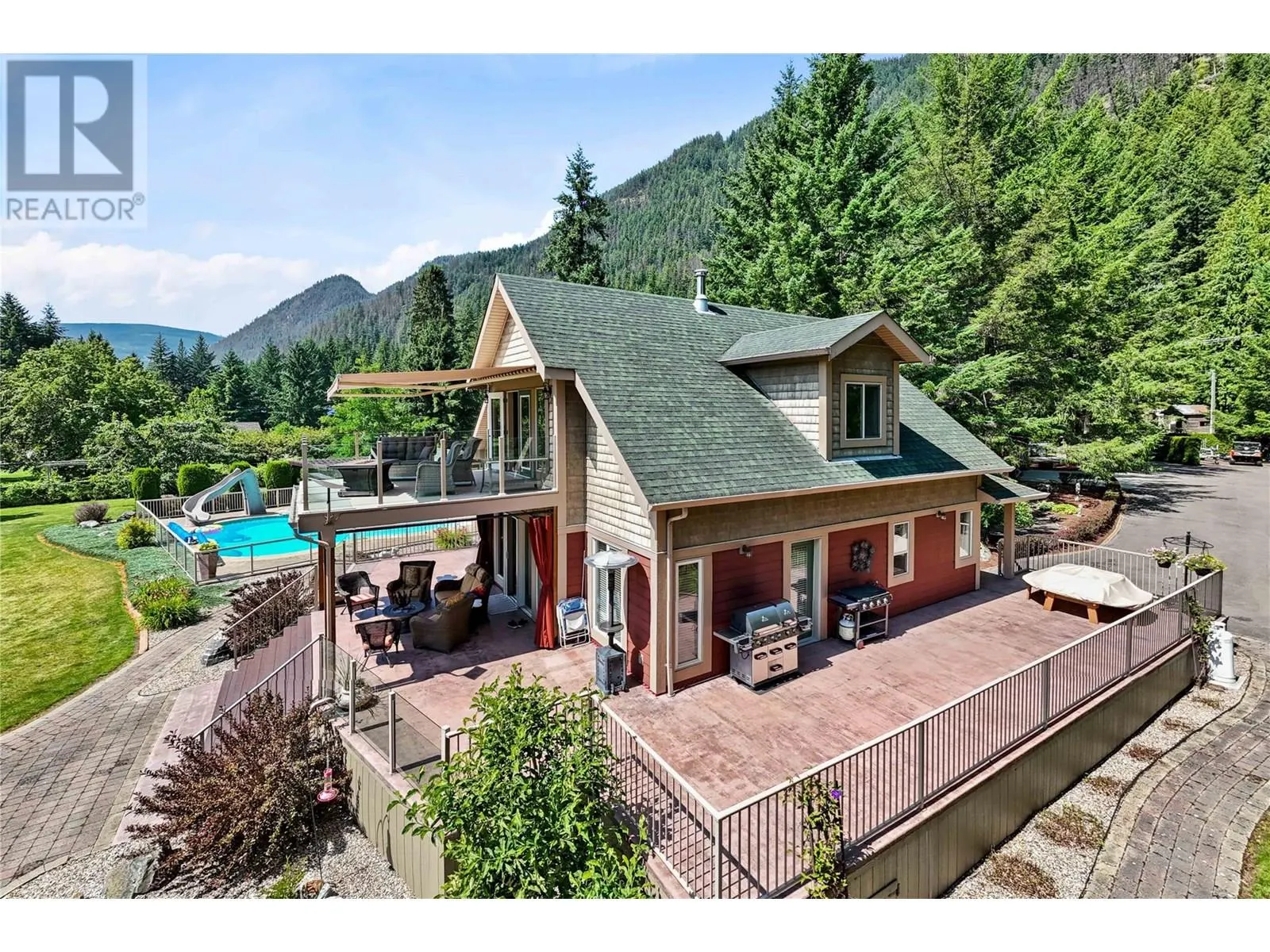 33 Old Town Road