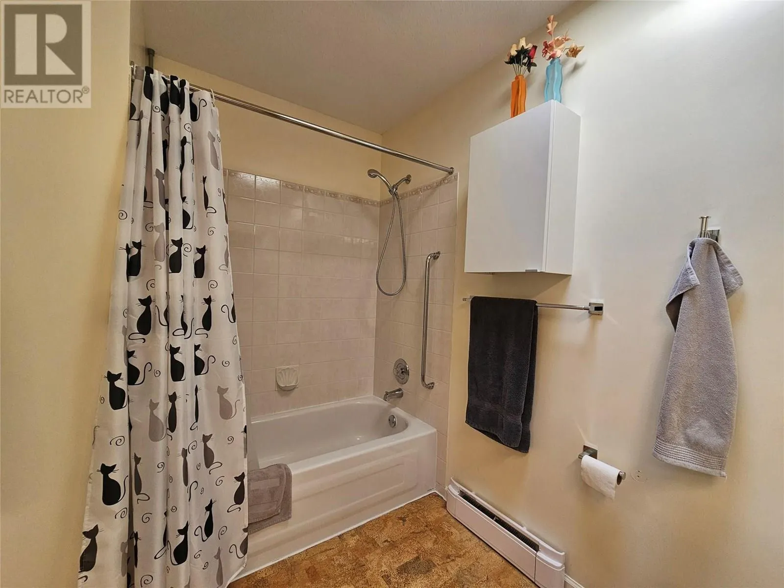 8907 Pineo Court Unit# 70