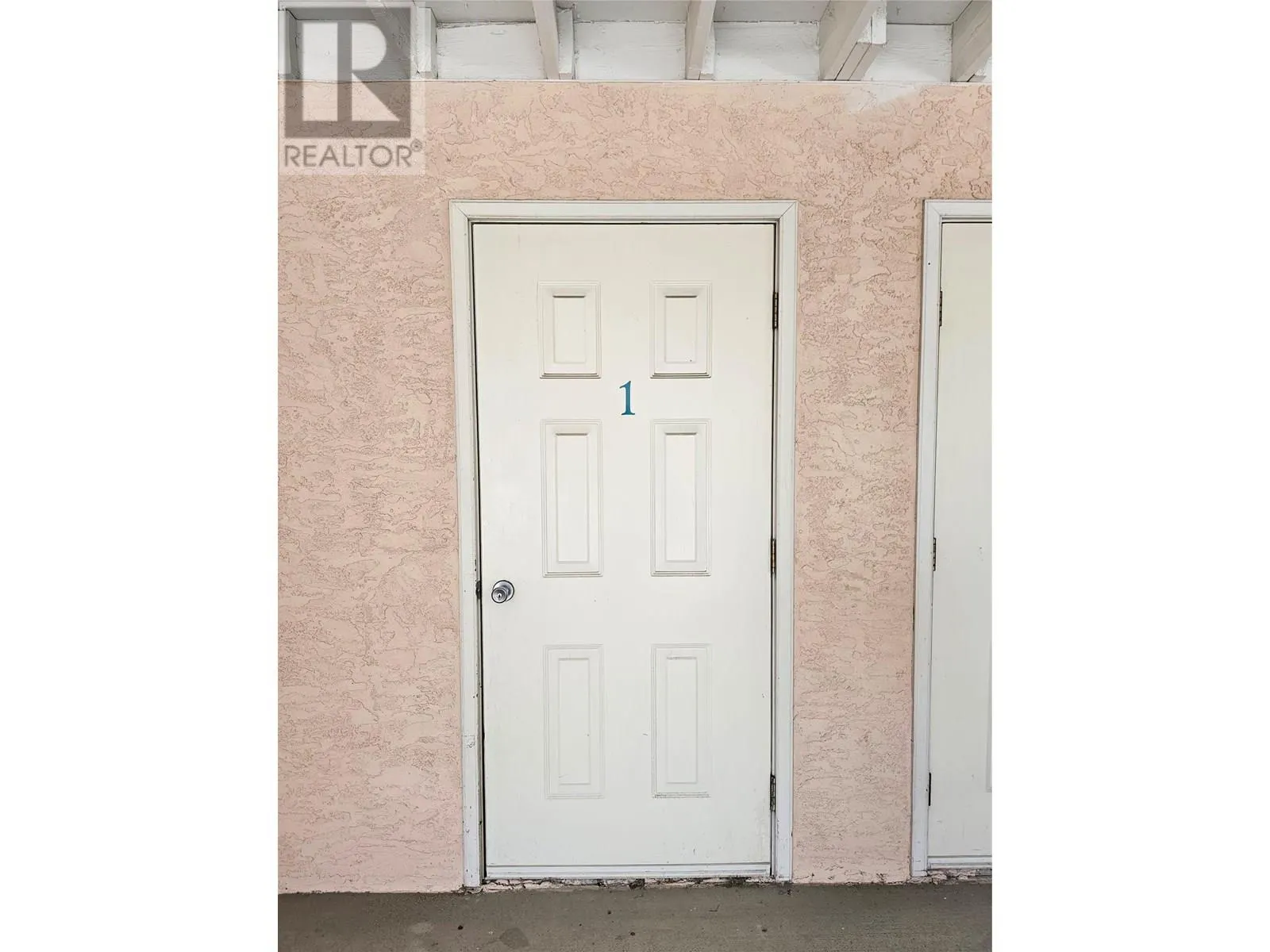 8907 Pineo Court Unit# 70