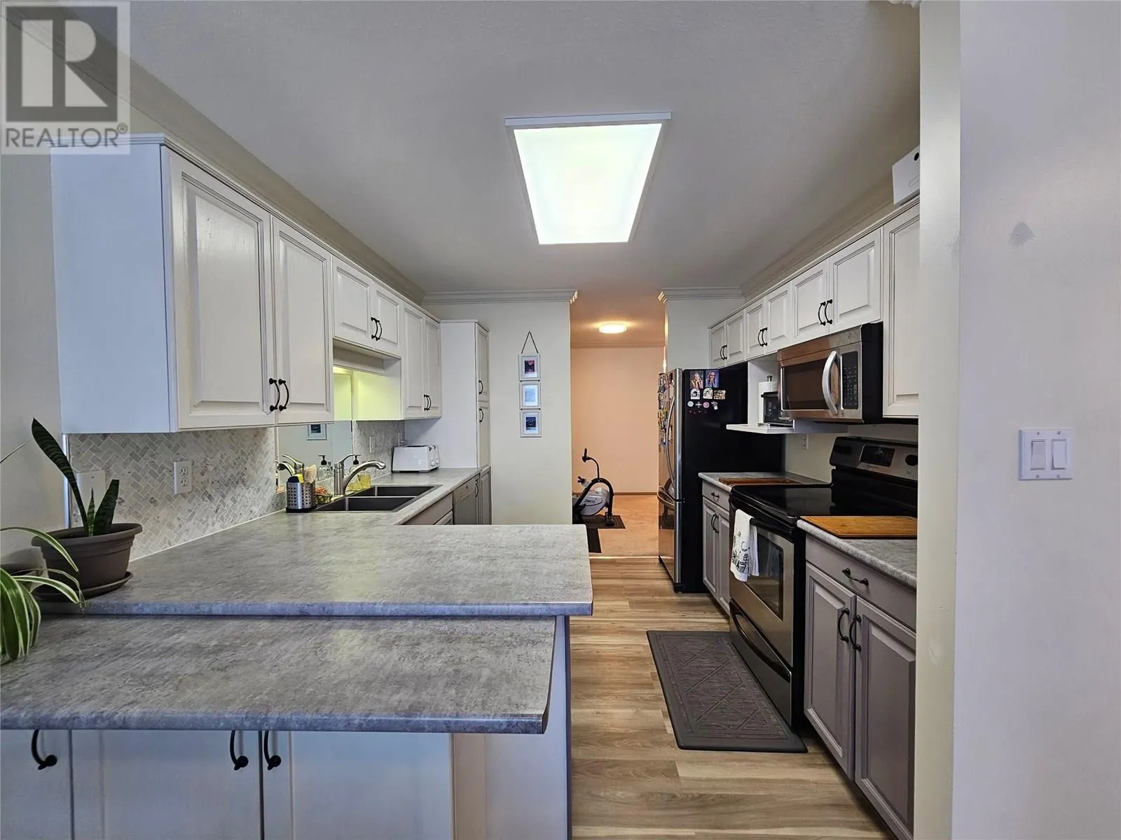 8907 Pineo Court Unit# 70