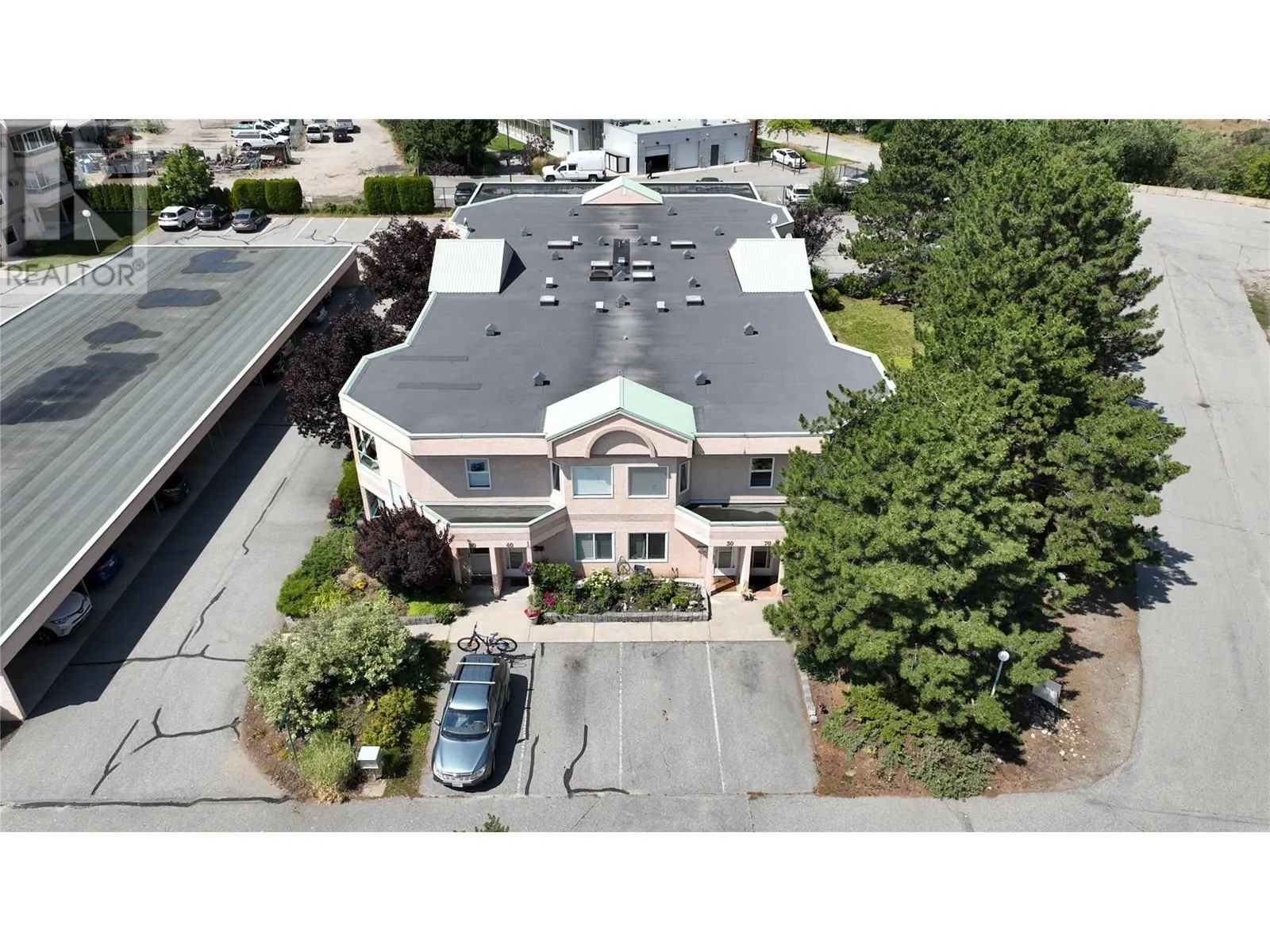 8907 Pineo Court Unit# 70