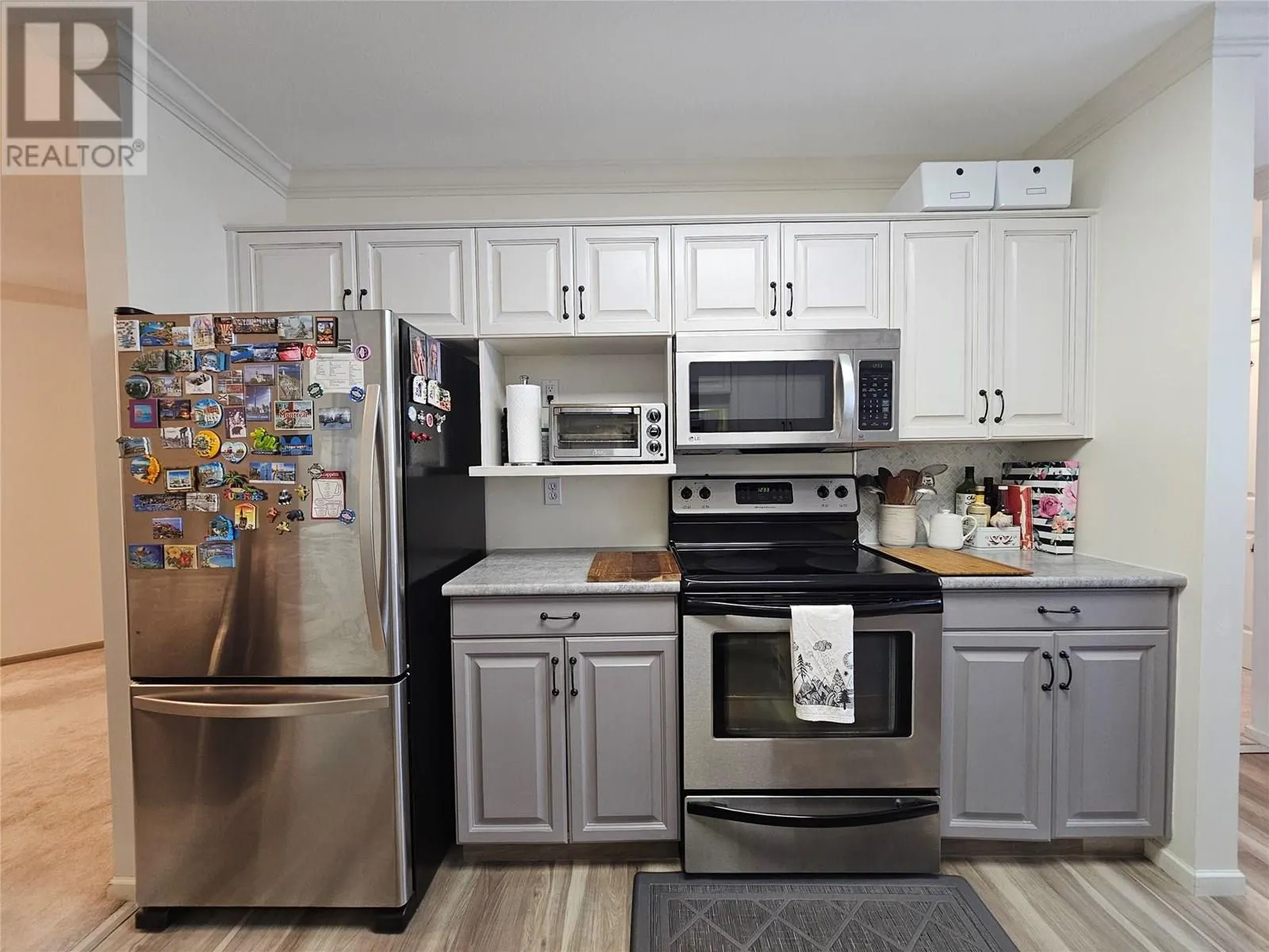 8907 Pineo Court Unit# 70