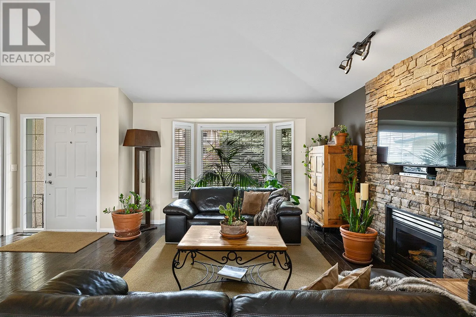 1619 Wilmot Court