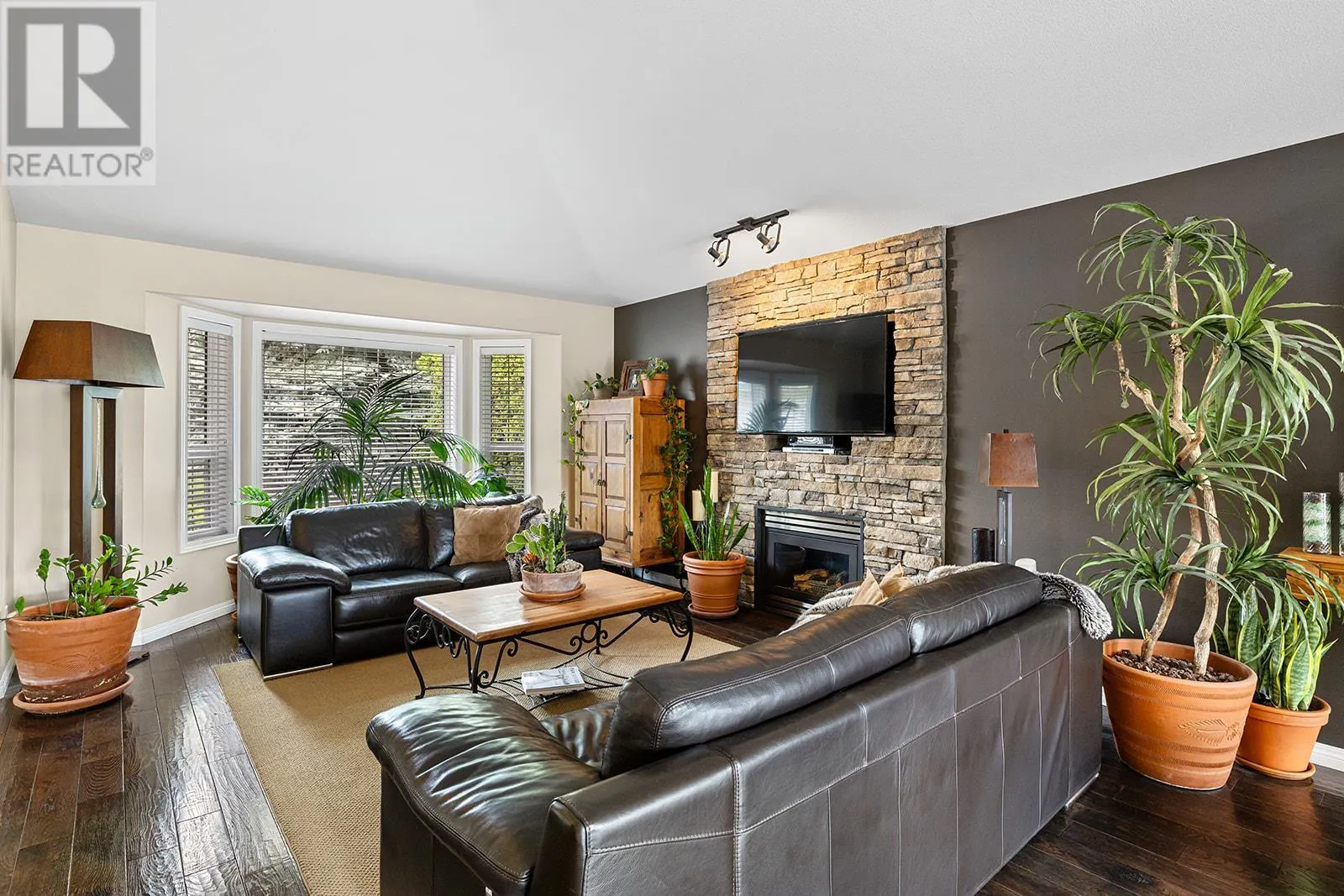 1619 Wilmot Court