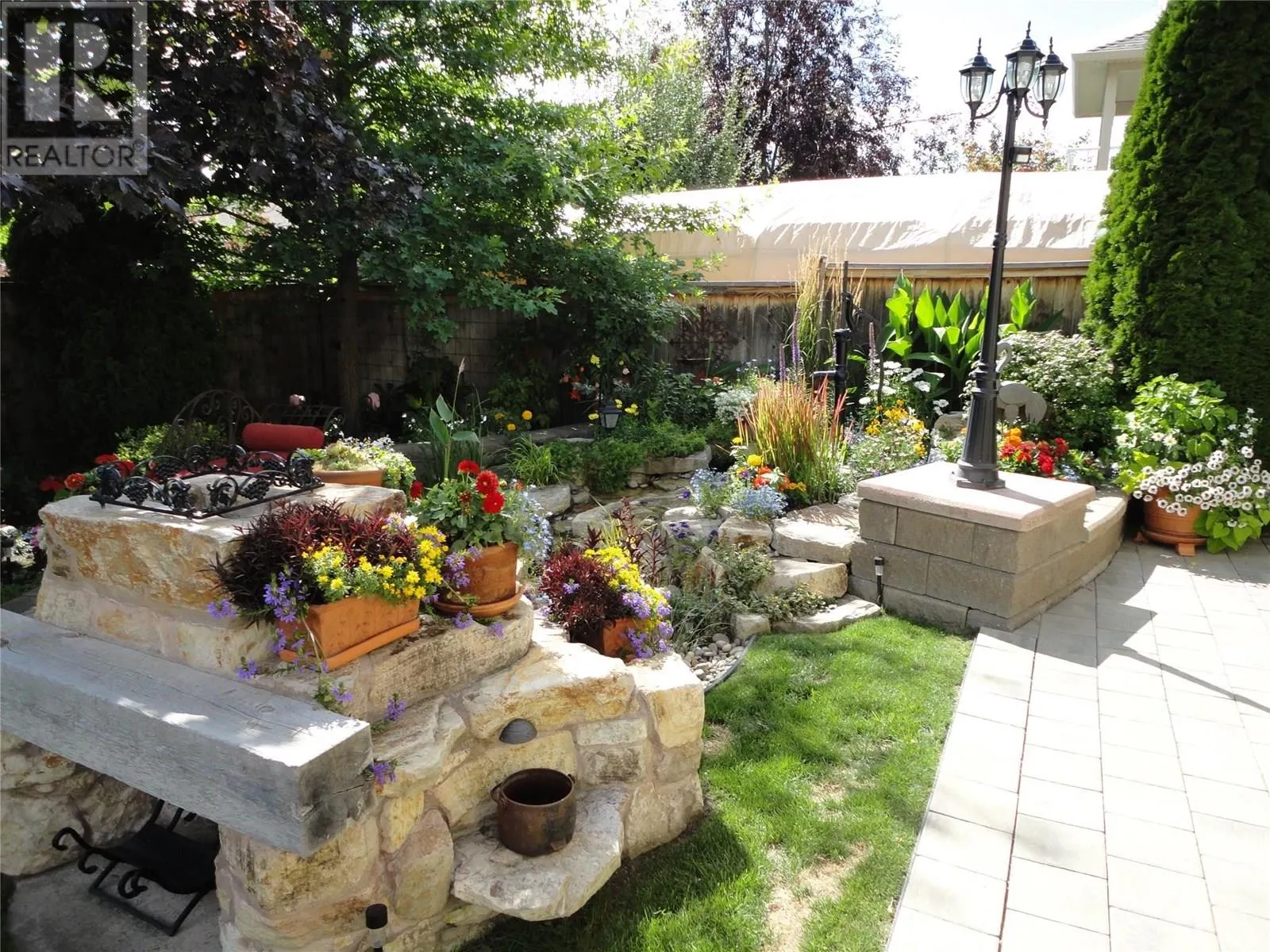 1619 Wilmot Court