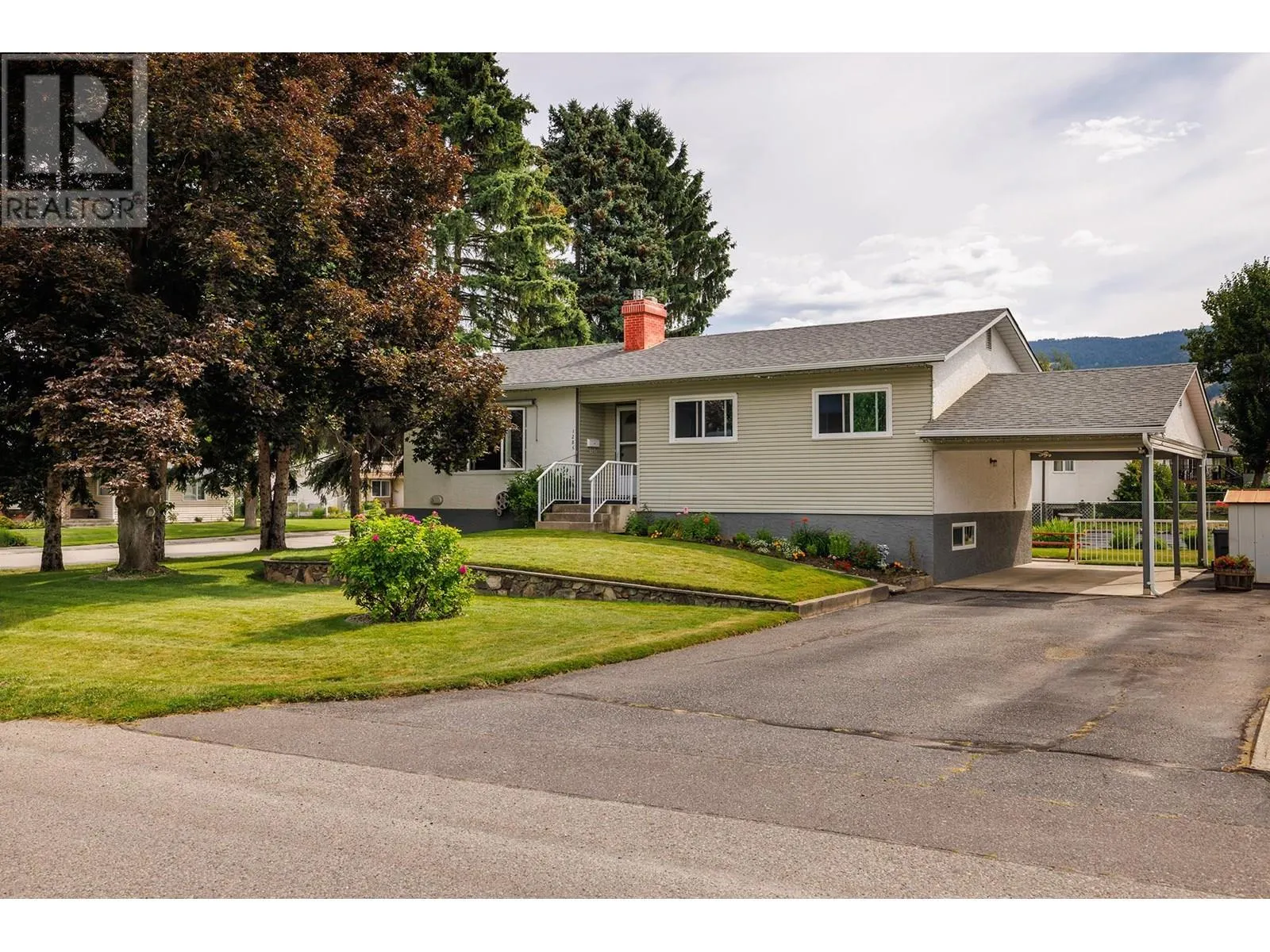 1285 Irene Road
