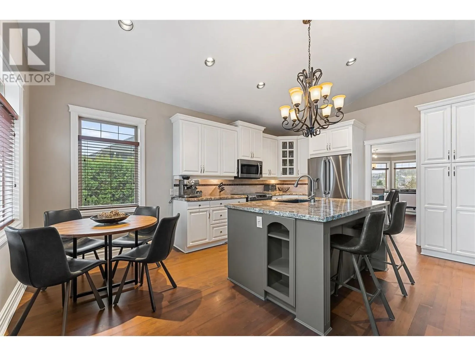 3079 Thacker Drive