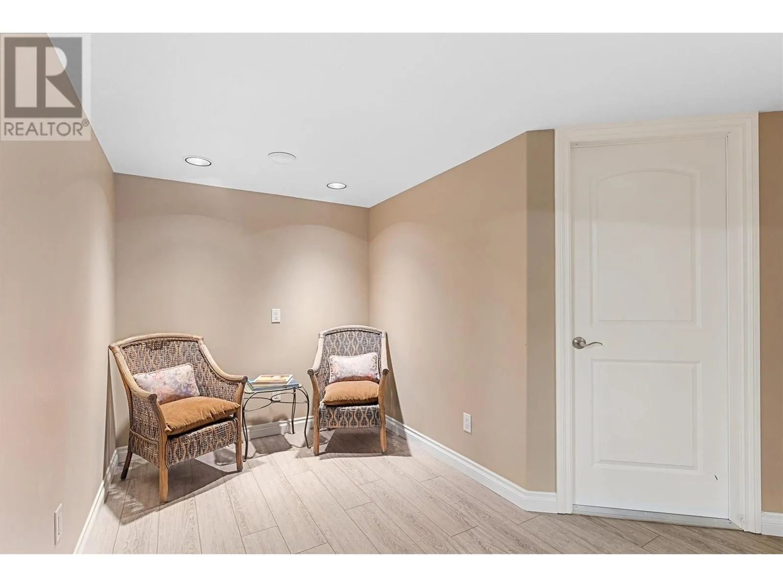 3079 Thacker Drive