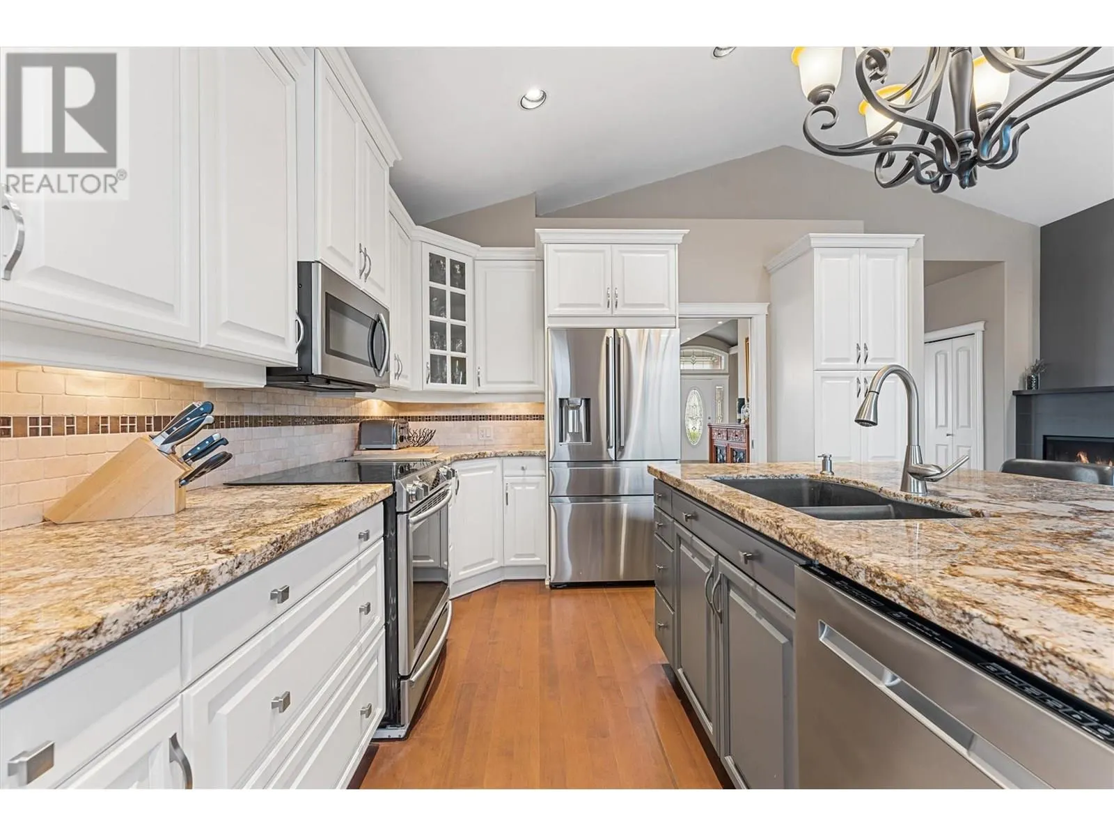 3079 Thacker Drive