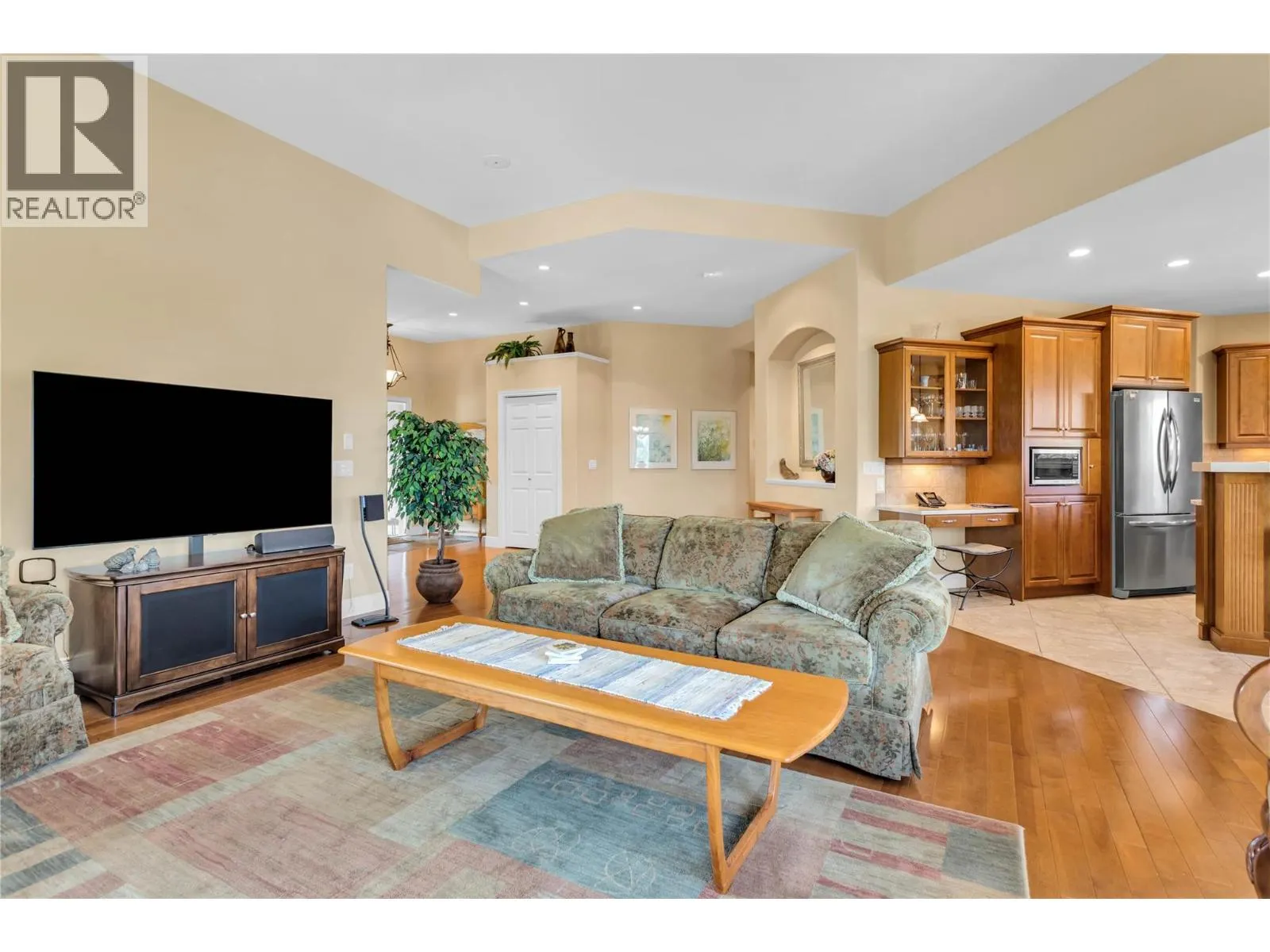 1108 ARBOR VIEW Drive
