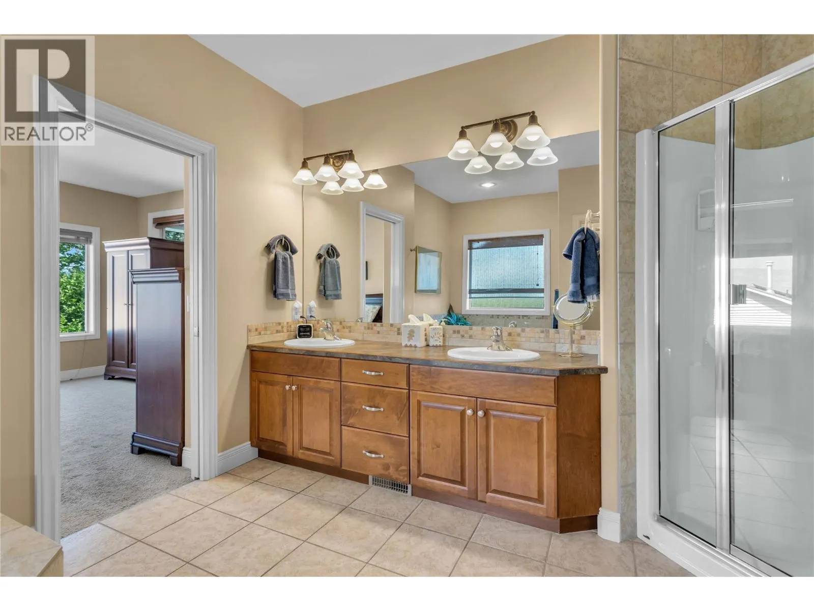 1108 ARBOR VIEW Drive