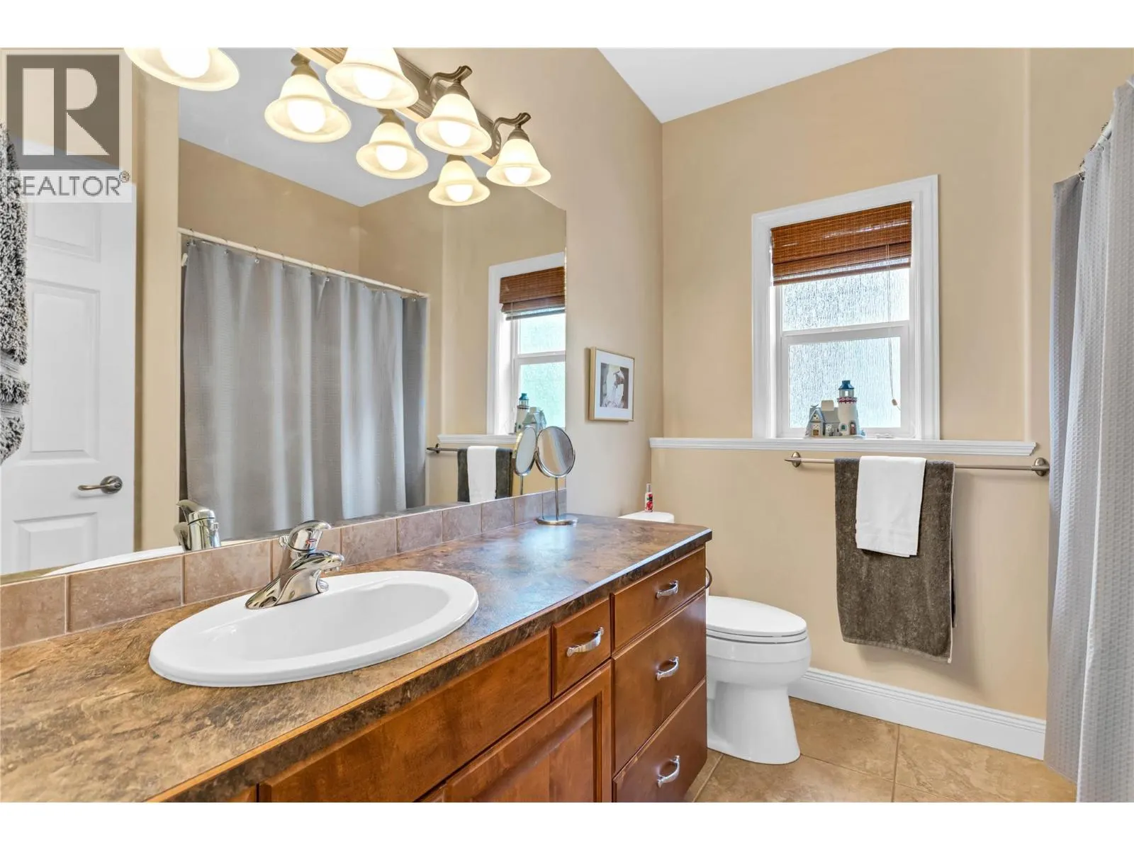 1108 ARBOR VIEW Drive