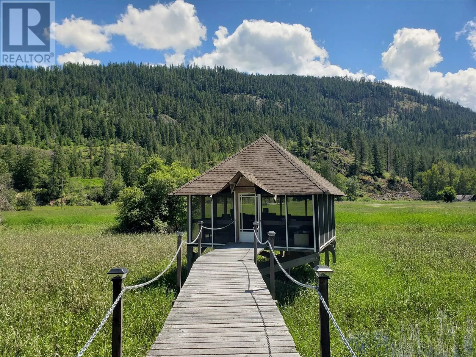 3022 Mabel Lake Road