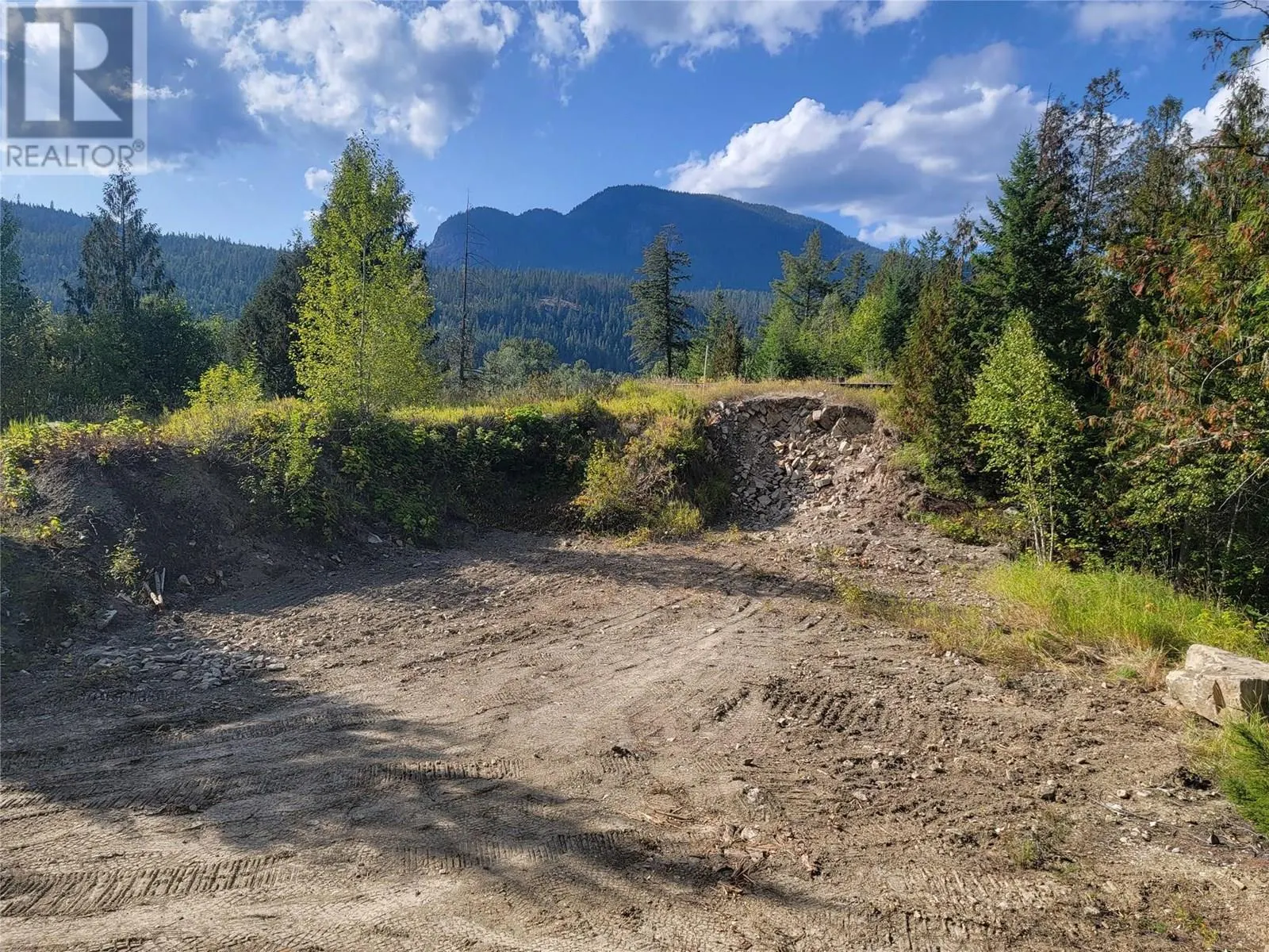 3022 Mabel Lake Road
