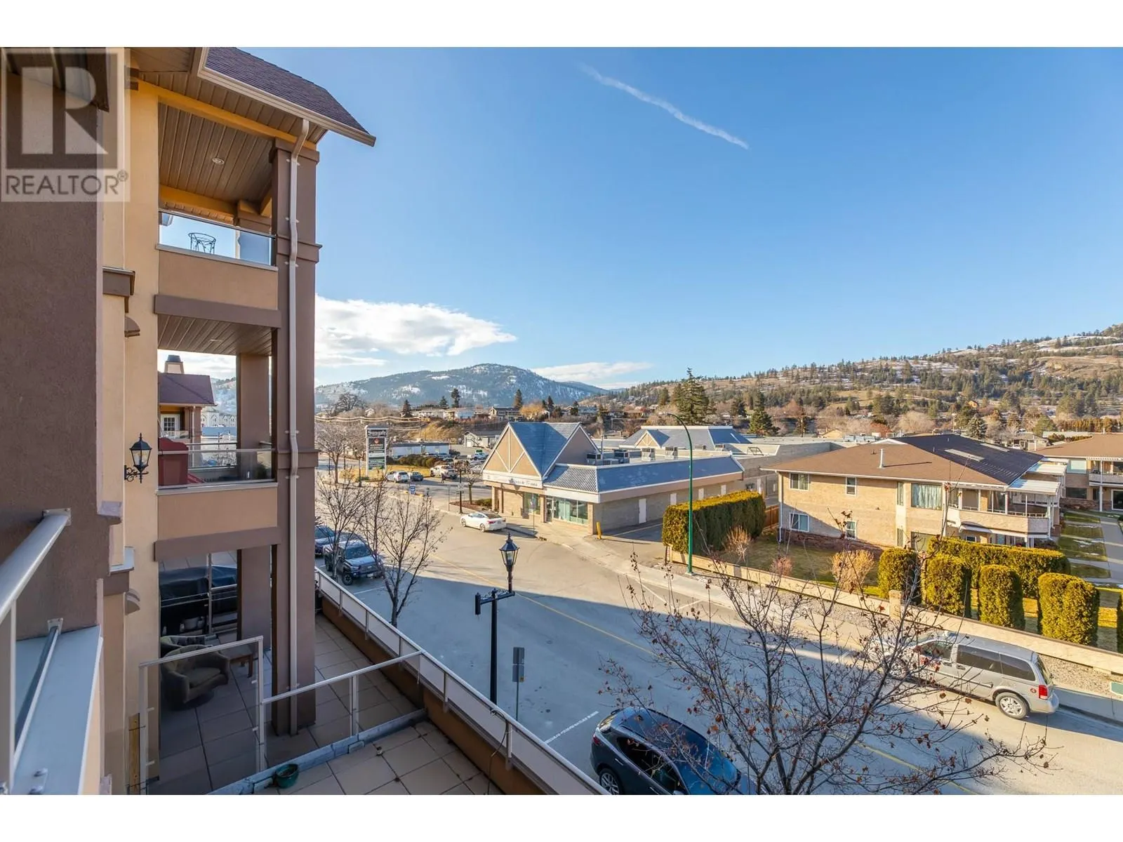 13615 VICTORIA Road Unit# 313
