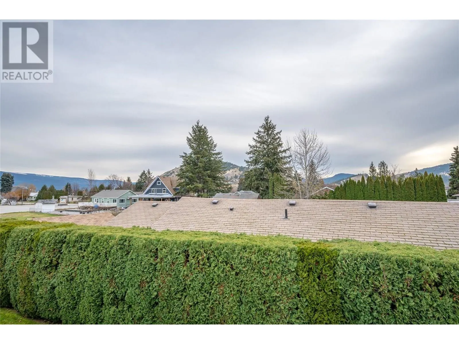 14615 Victoria Road N Unit# 3