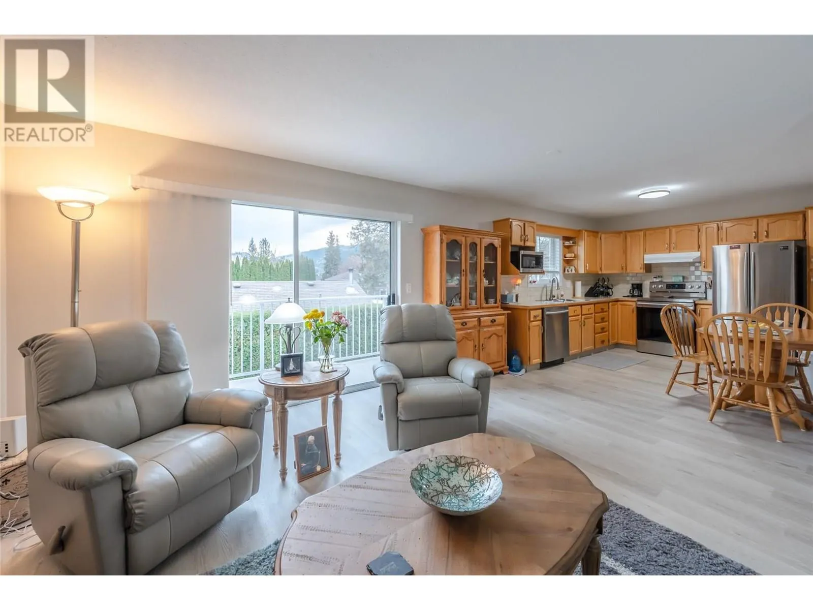 14615 Victoria Road N Unit# 3